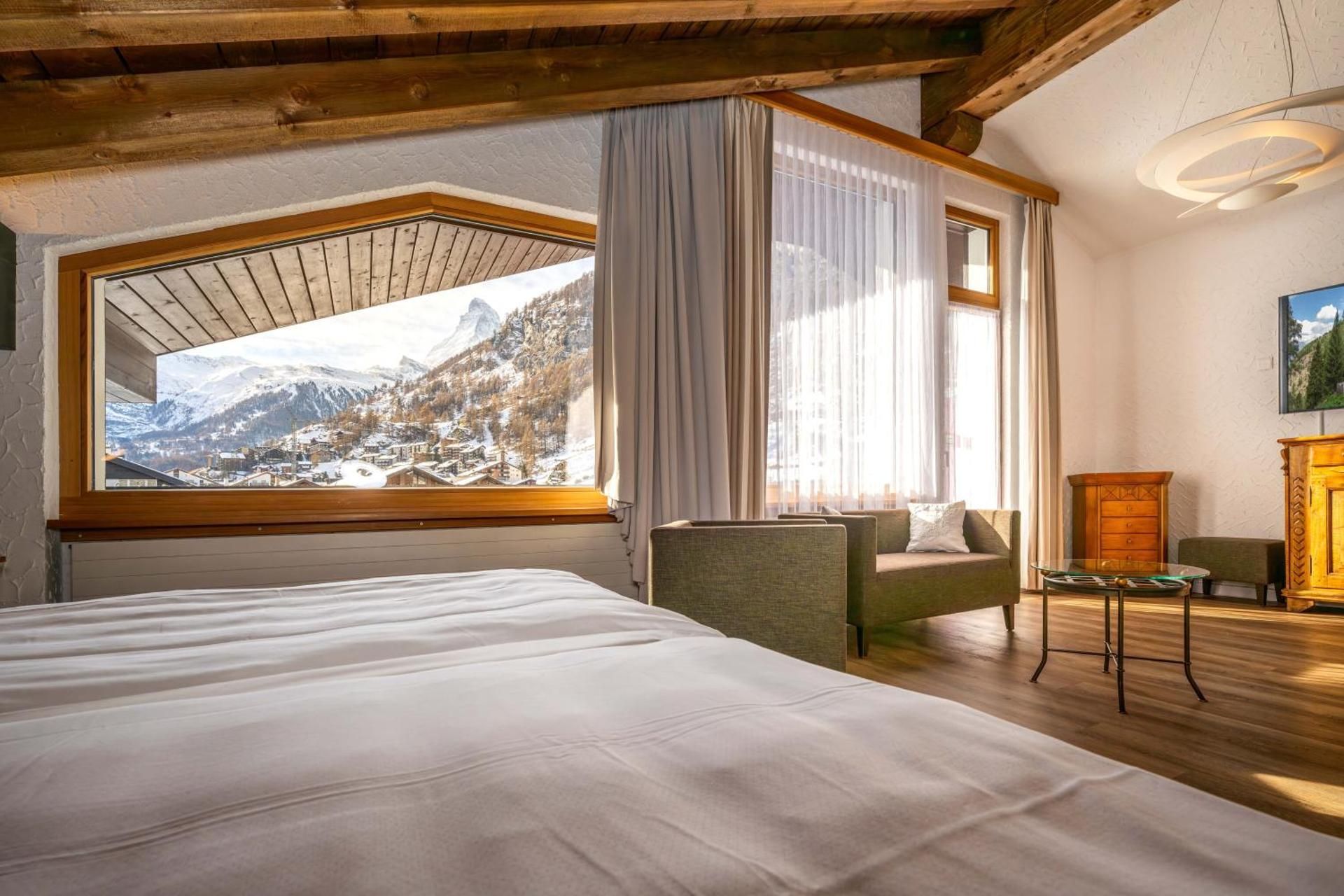Deluxe Suite with Matterhorn View