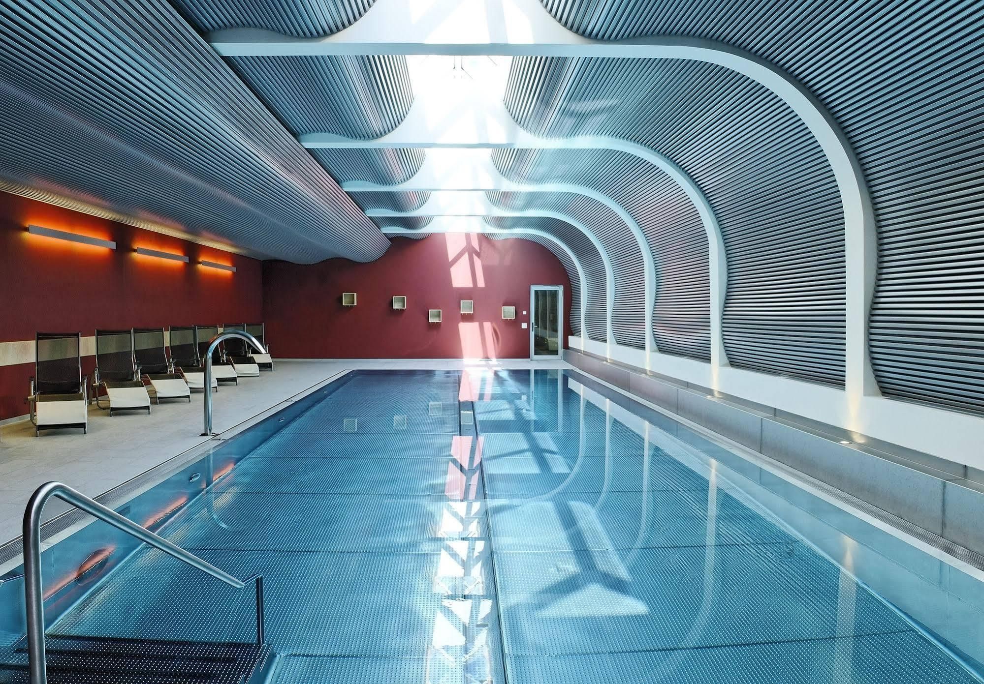 fb5c33a1baafcb3f4541e58a1305fd4d