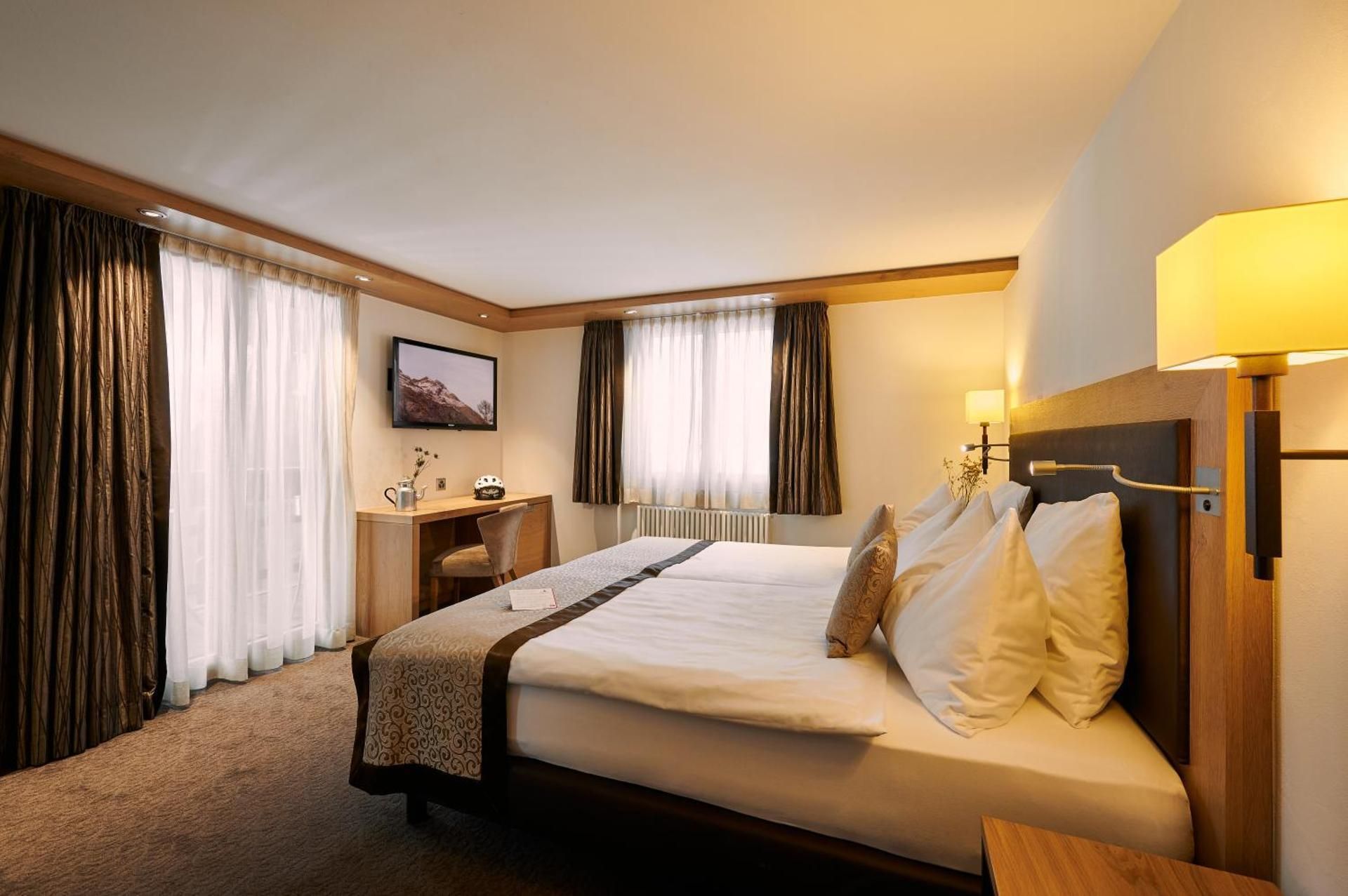 Hotel Ambiance Superior Superior Double Room