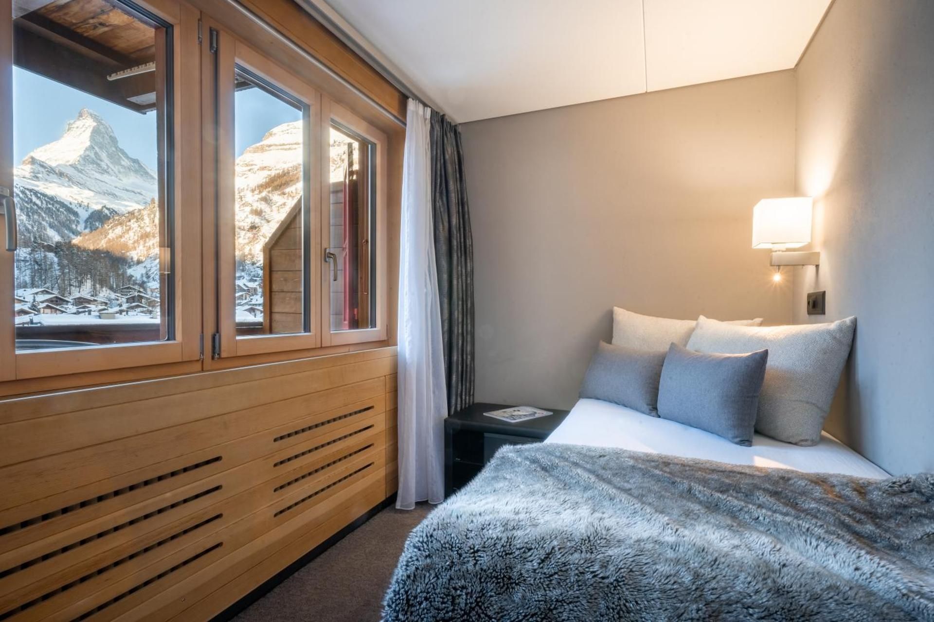 Hotel Ambiance Superior Junior Suite with Matterhorn View 2