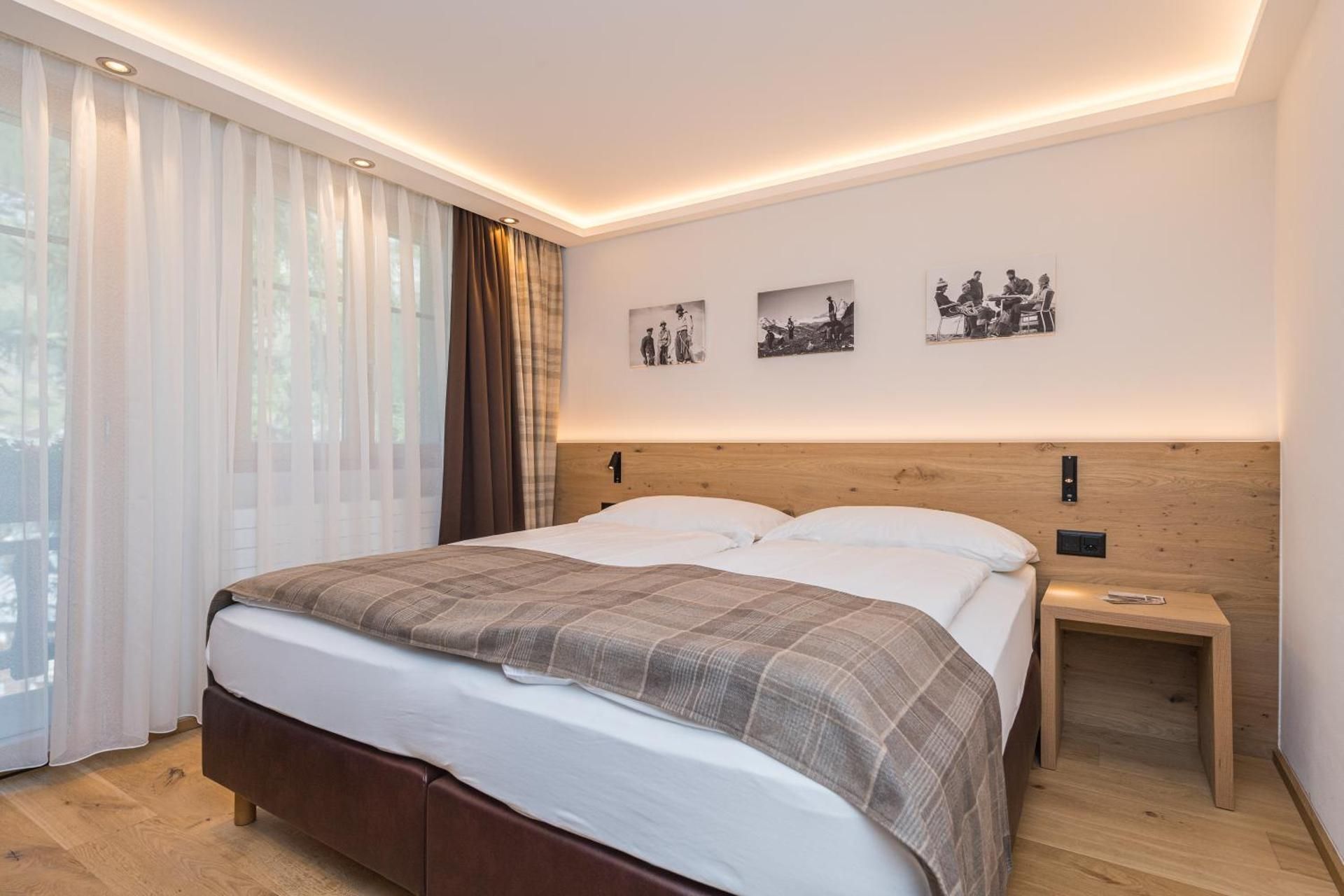 Basic Double or Twin Room with Balcony and Matterhorn View