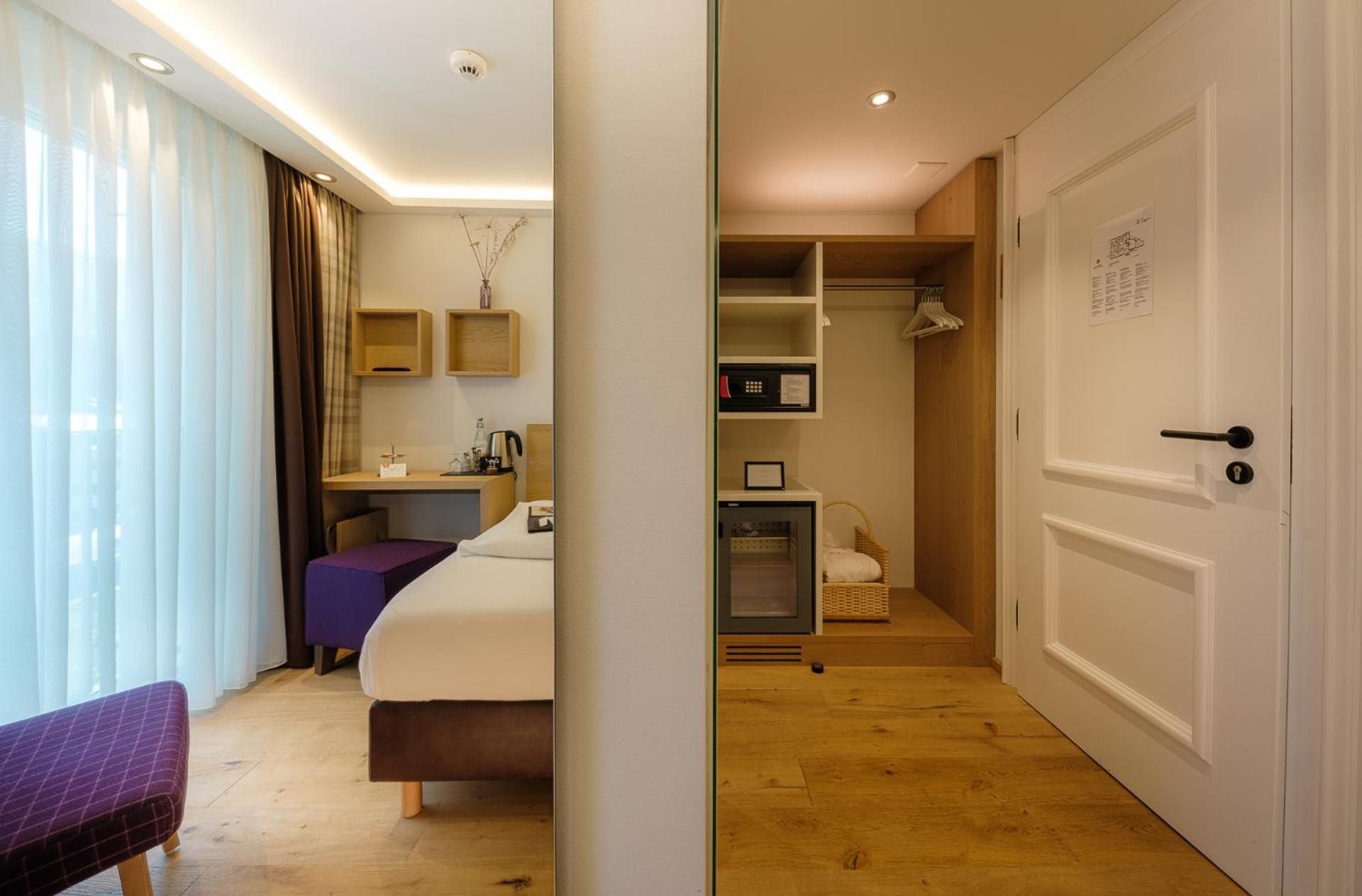 Chalet Single Room with Matterhorn View