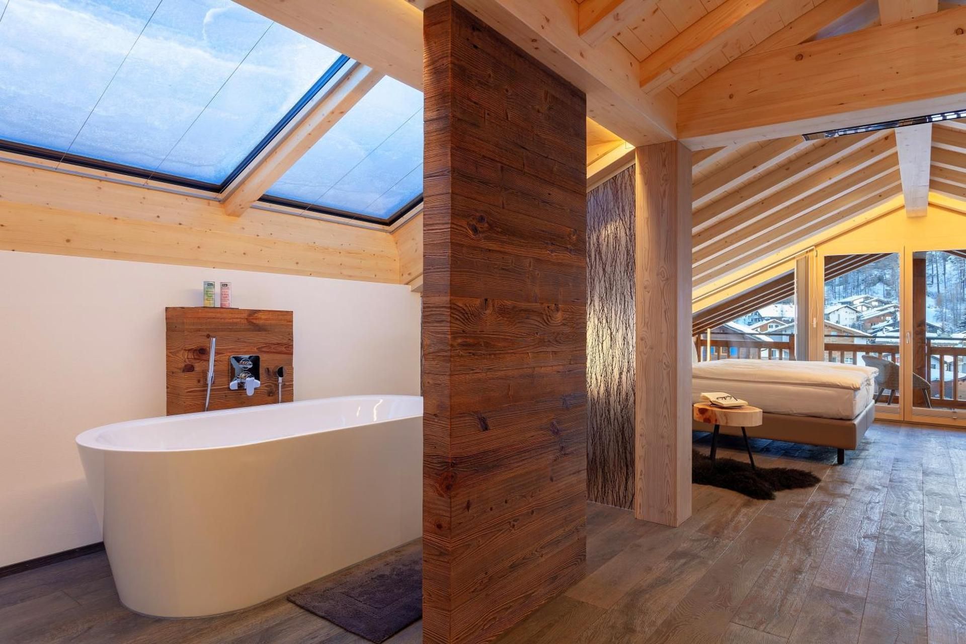 Suite with Mountain View