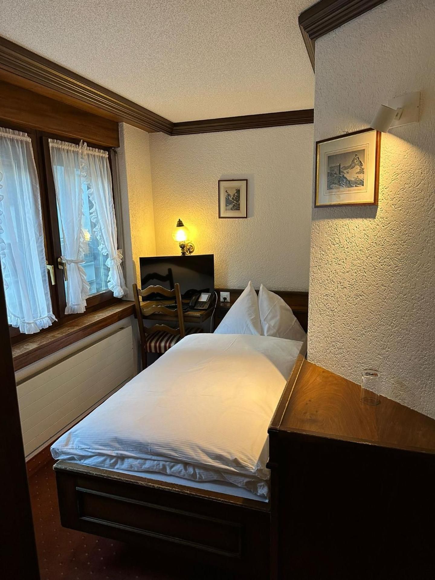 Hotel Astoria Small Single Room