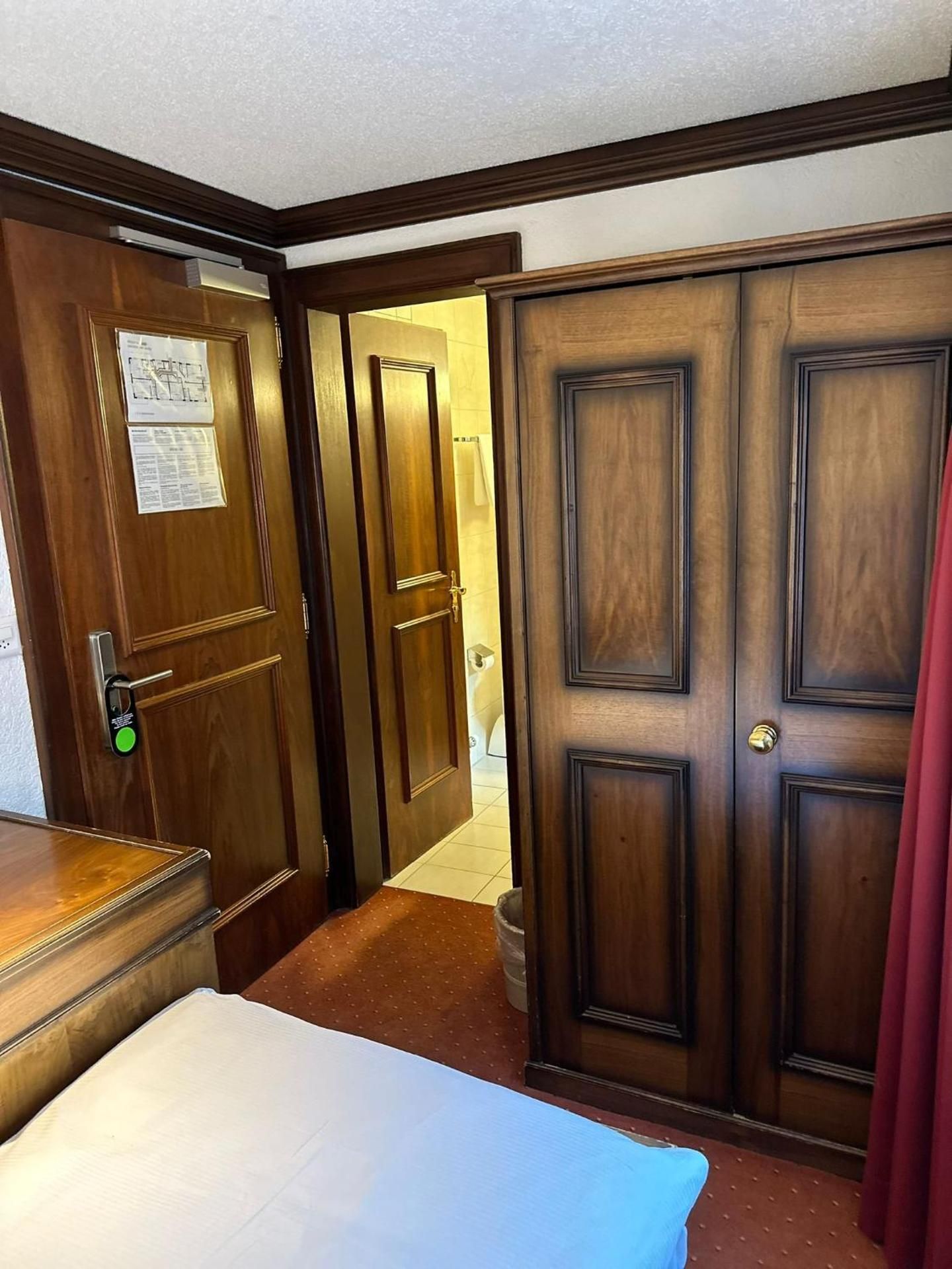 Hotel Astoria Small Single Room 3