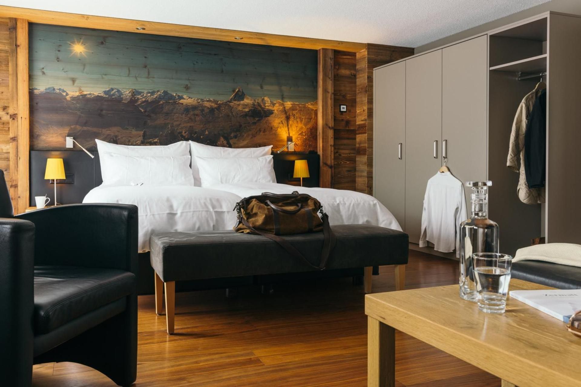 Hotel Couronne Superior Junior Suite with Matterhorn View 2