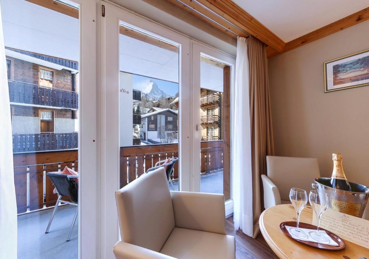 Superior Double Room with Matterhorn View