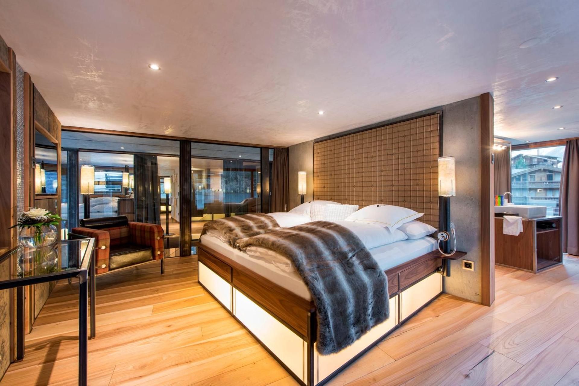 Deluxe Apartment