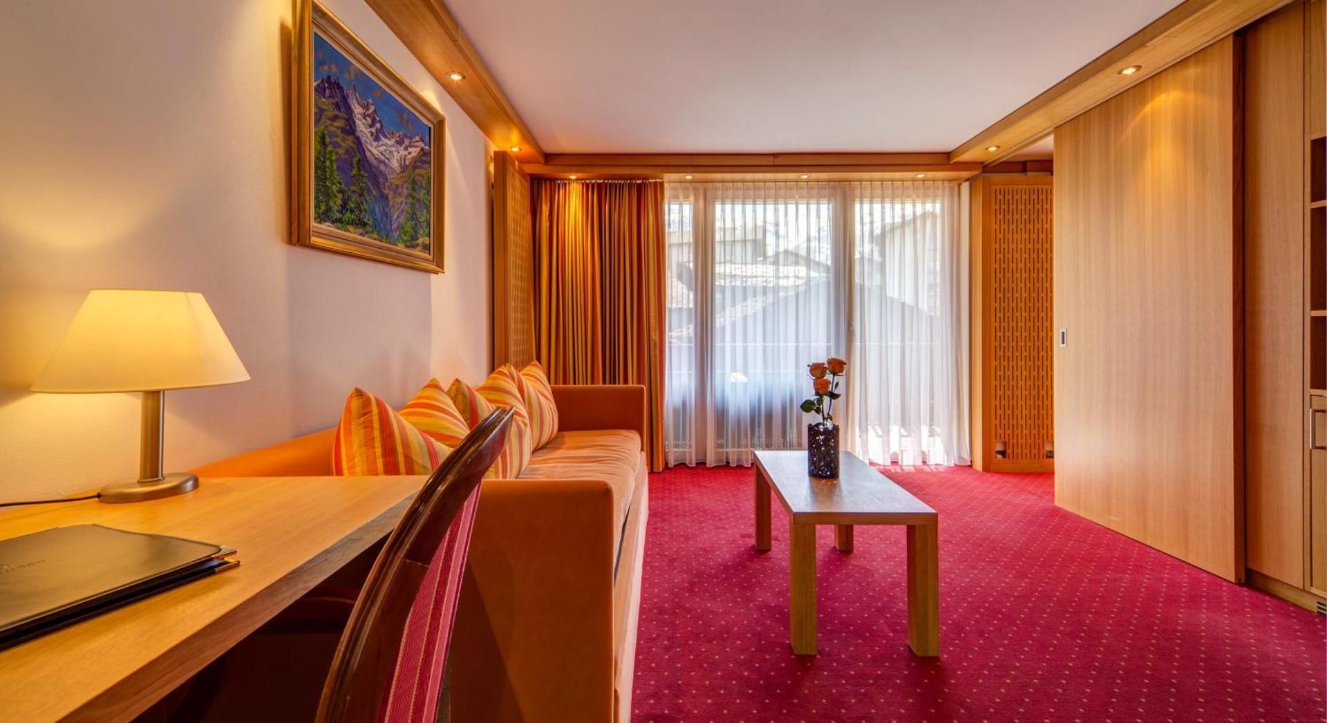 Suite with Balcony and Matterhorn View