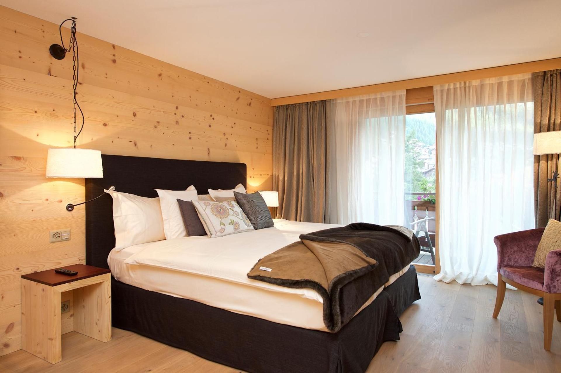 Chalet Double Room with Balcony