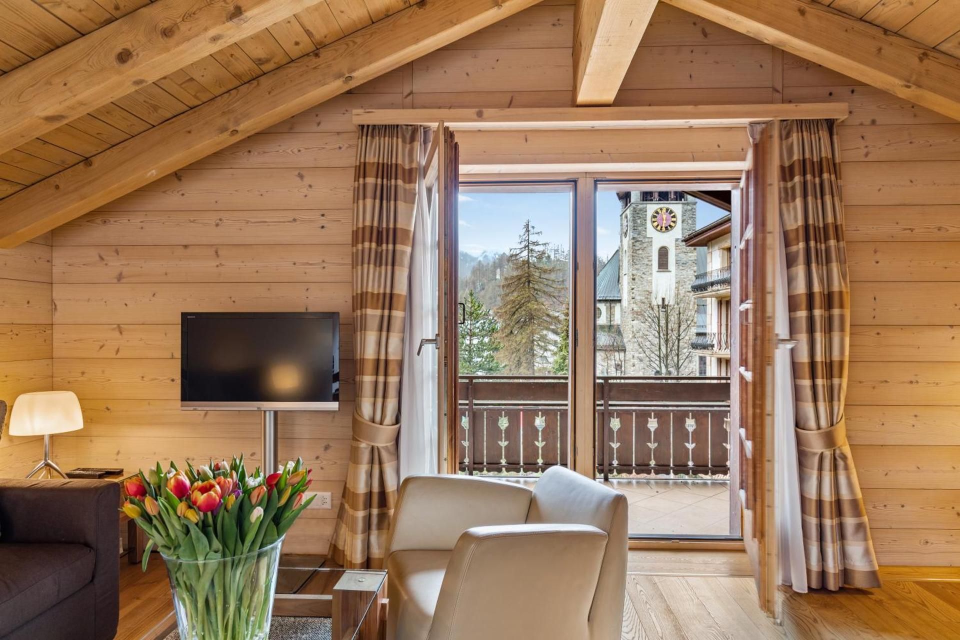 Chalet Suite with Balcony