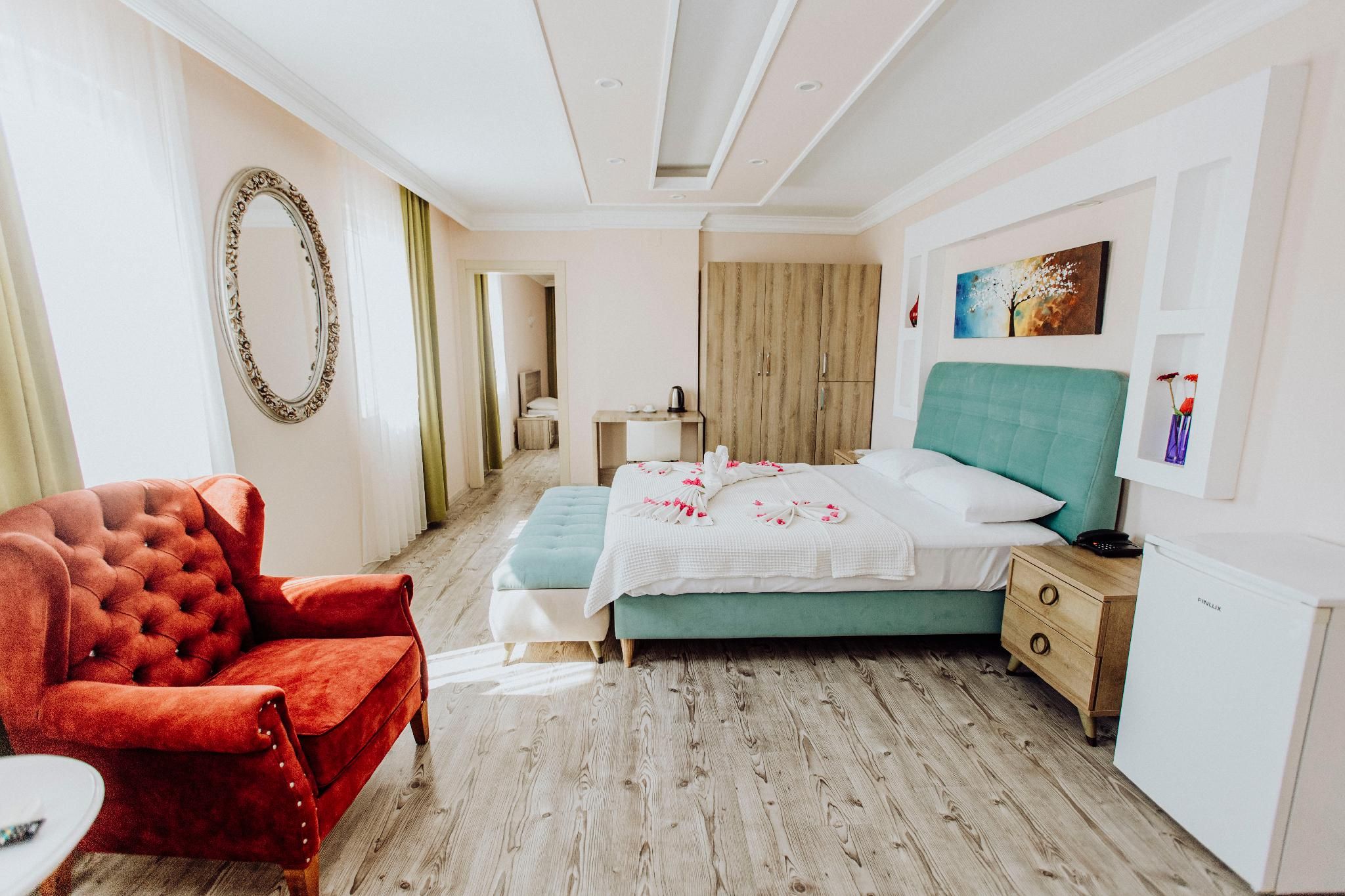Deluxe Suite