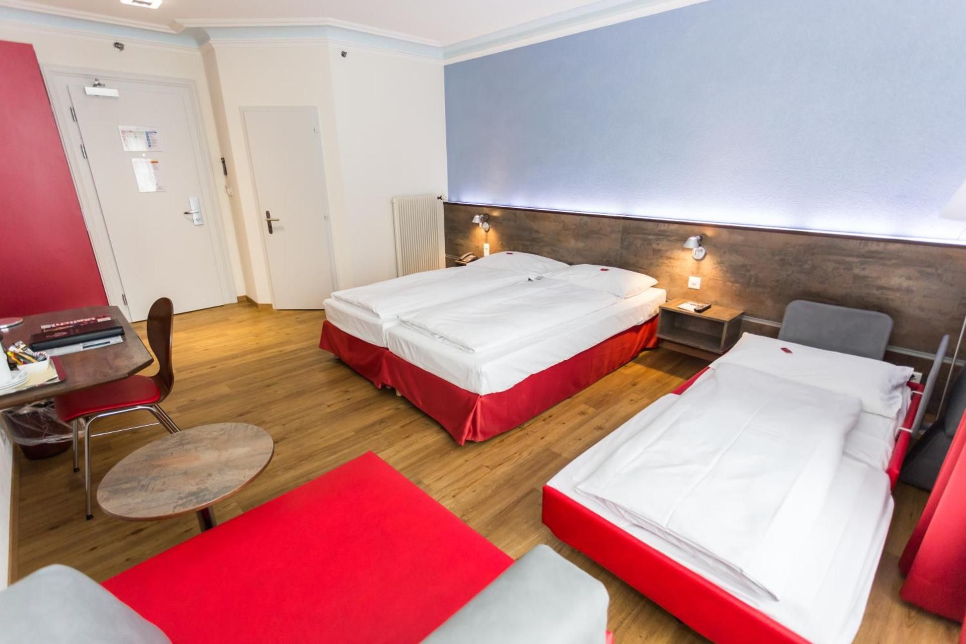 Triple Room