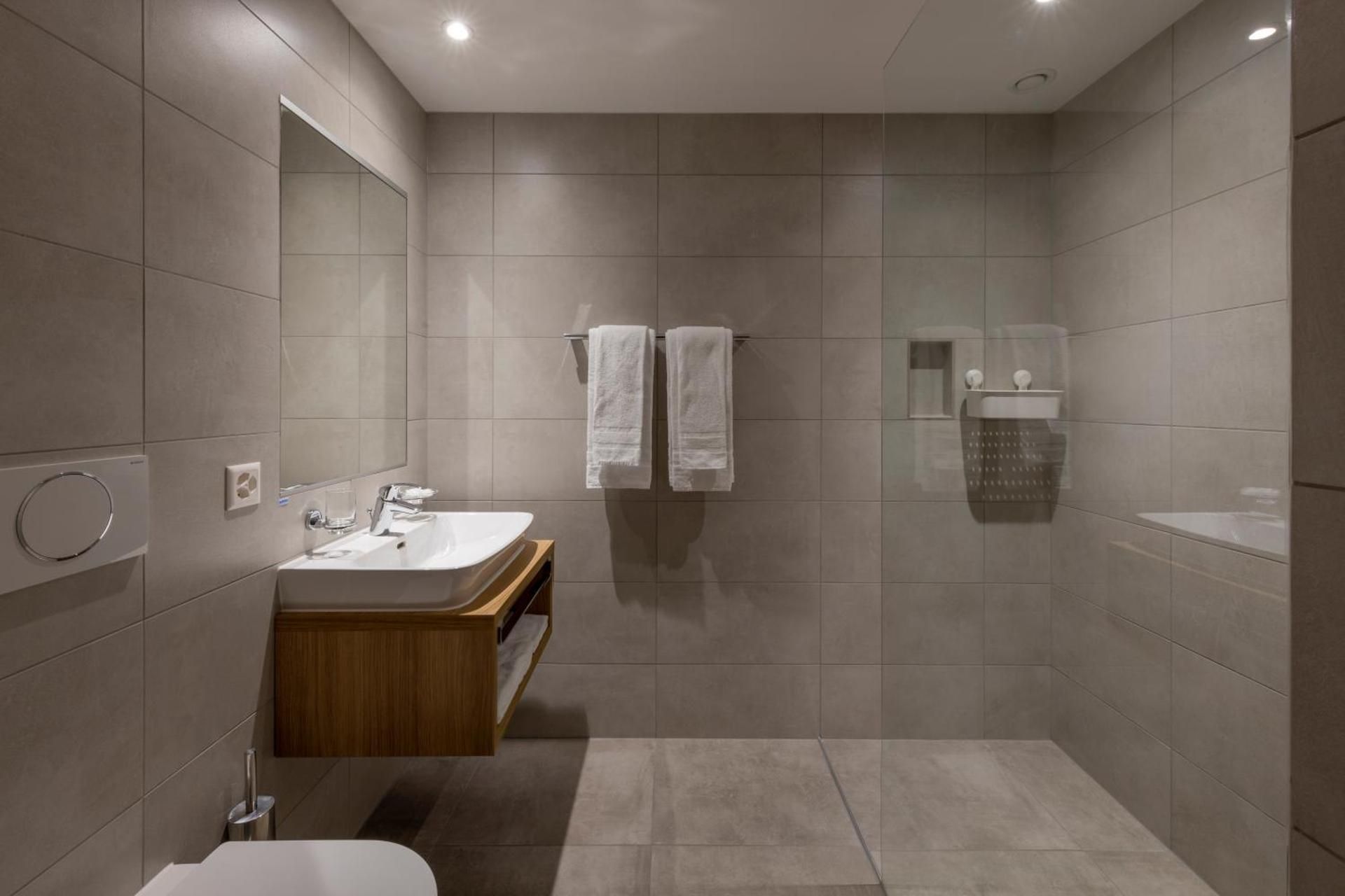 Deluxe Courtyard Junior Suite with Kitchenette and Terrace