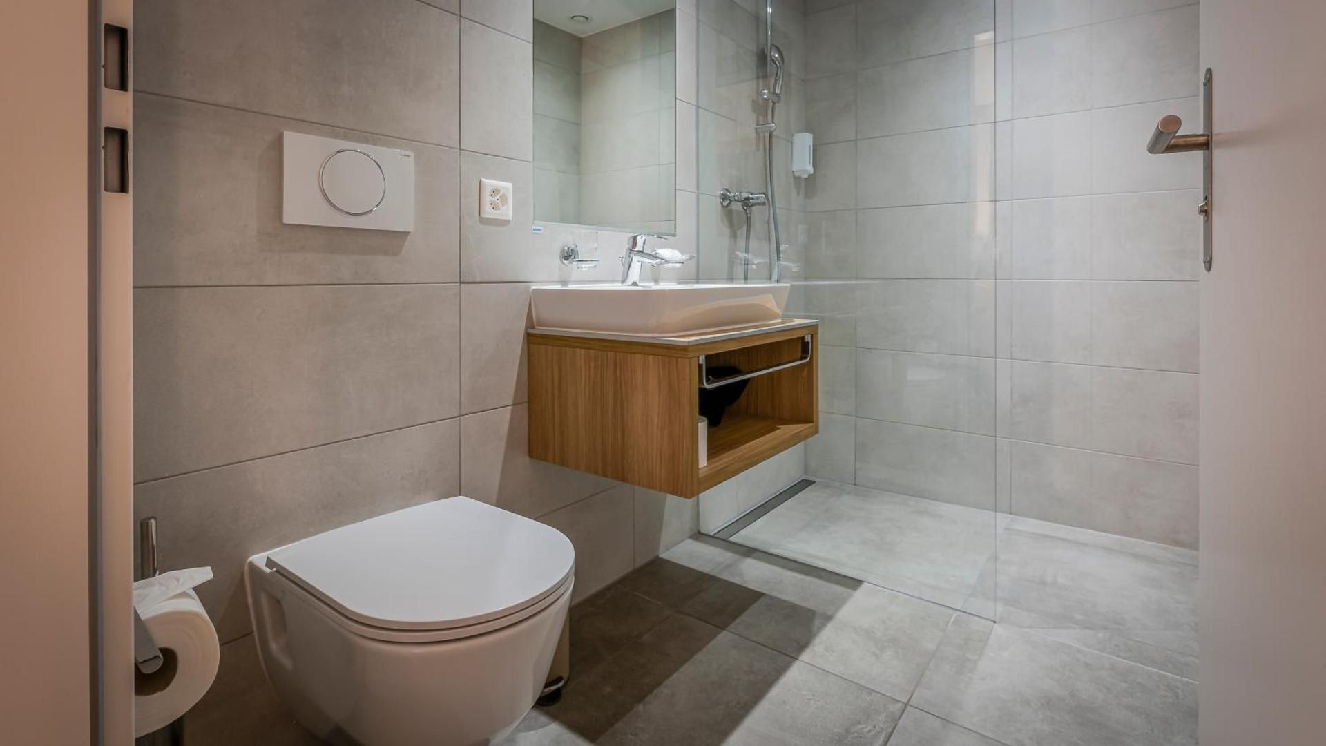 Courtyard Twin Studio with Terrace