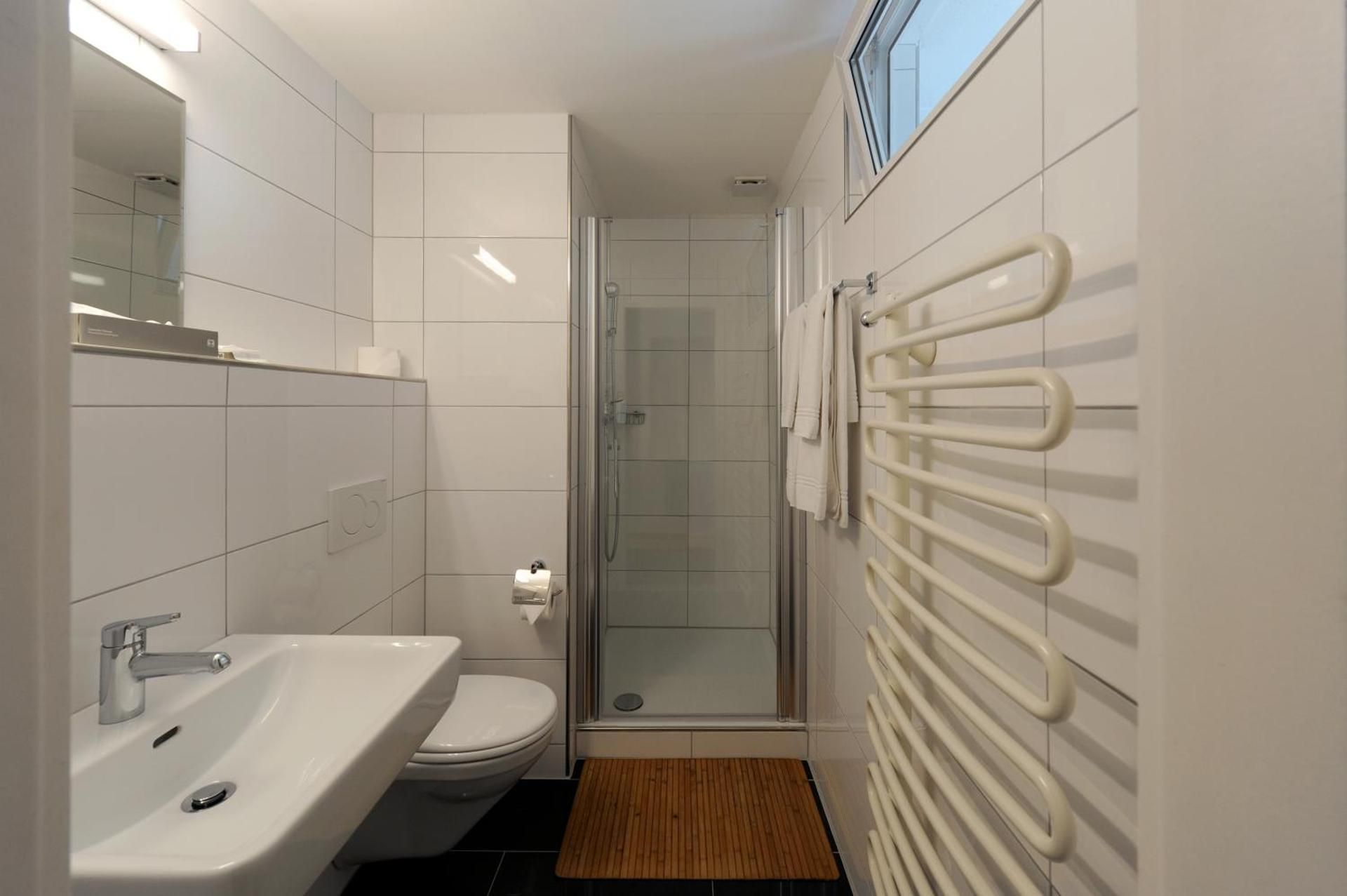 Hotel National Bern Economy Twin Room with Private External Bathroom