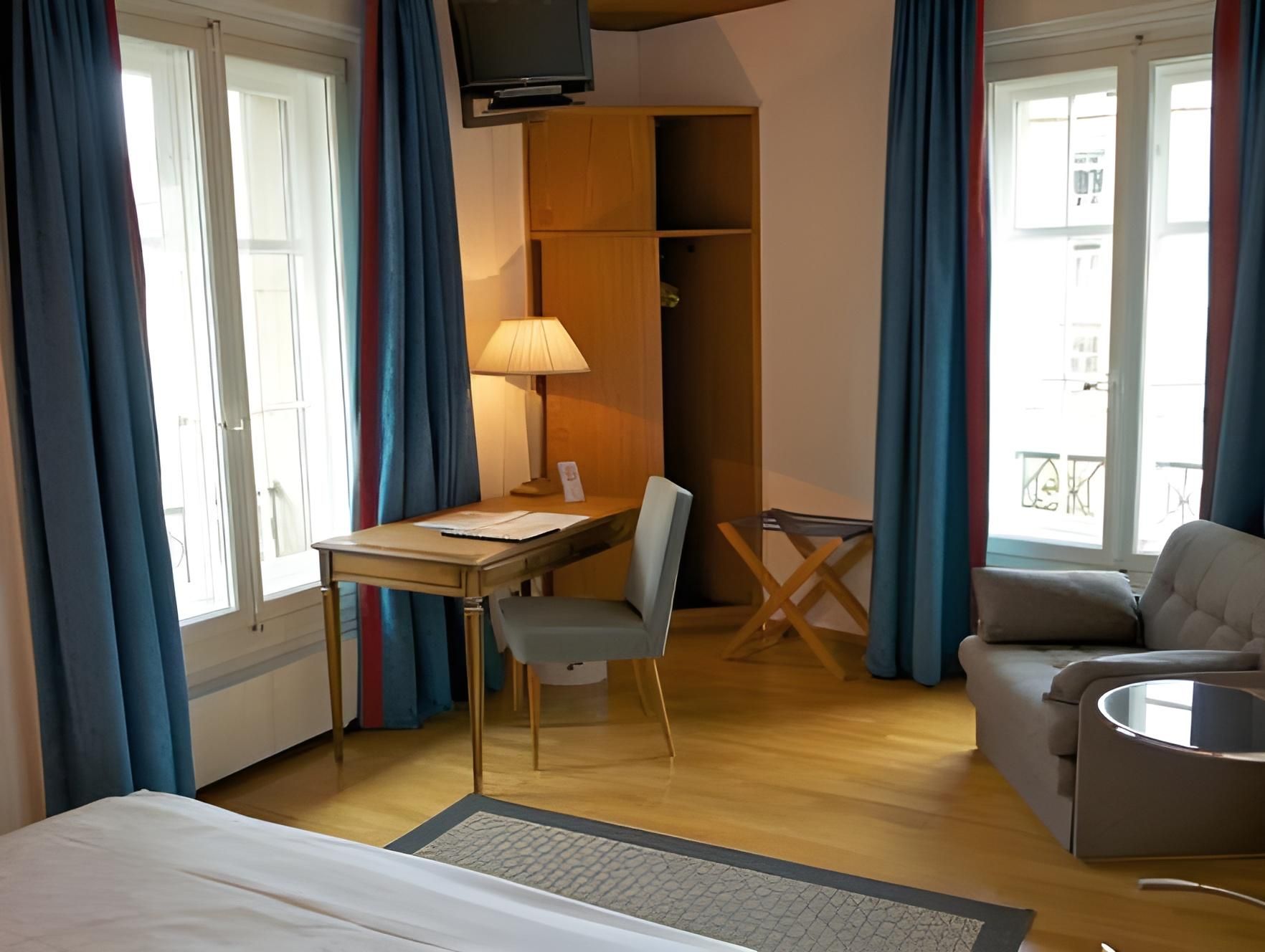 Hotel National Bern Economy Twin Room with Private External Bathroom 3