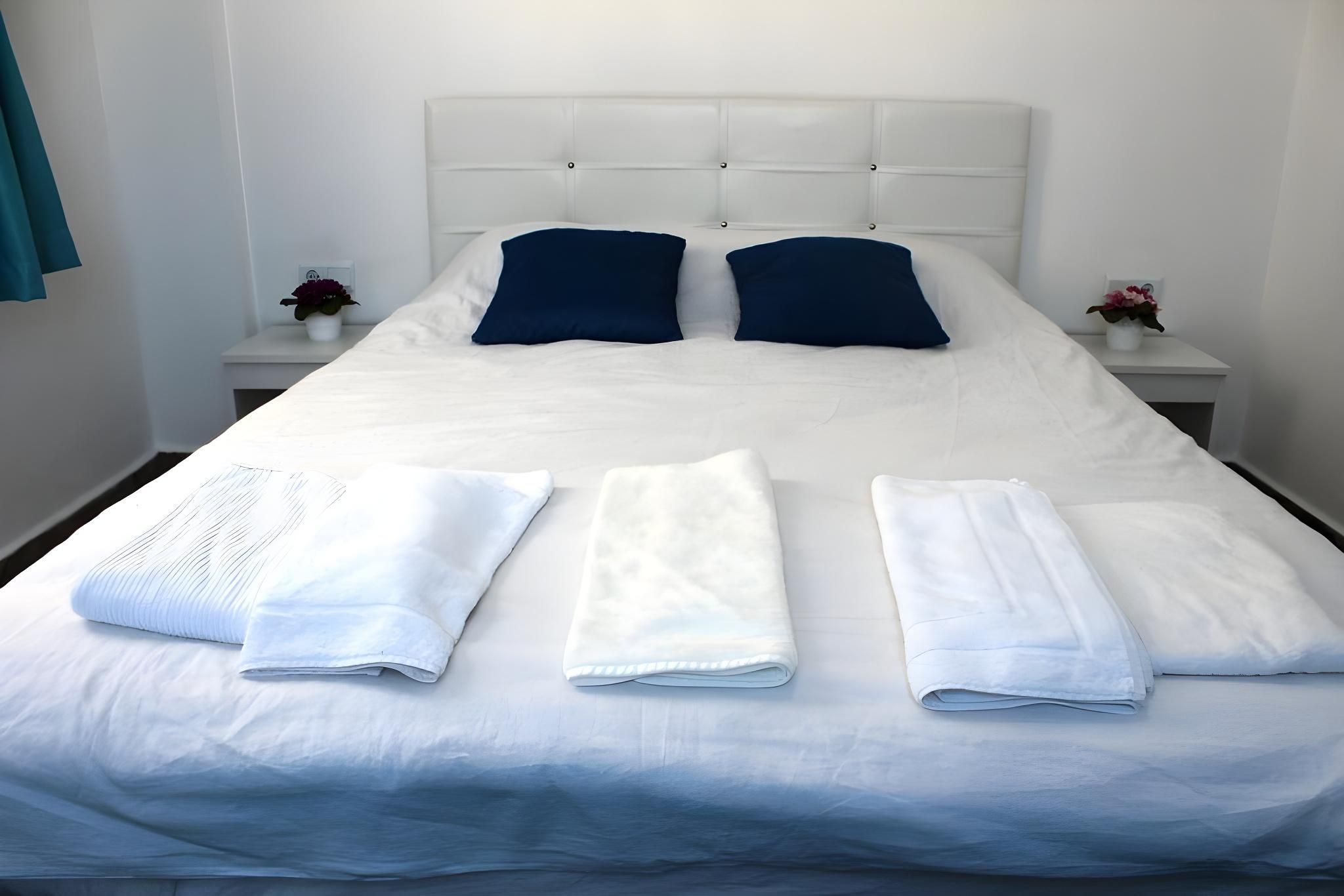 Mavi Pansiyon & Restaurant Poolside Double