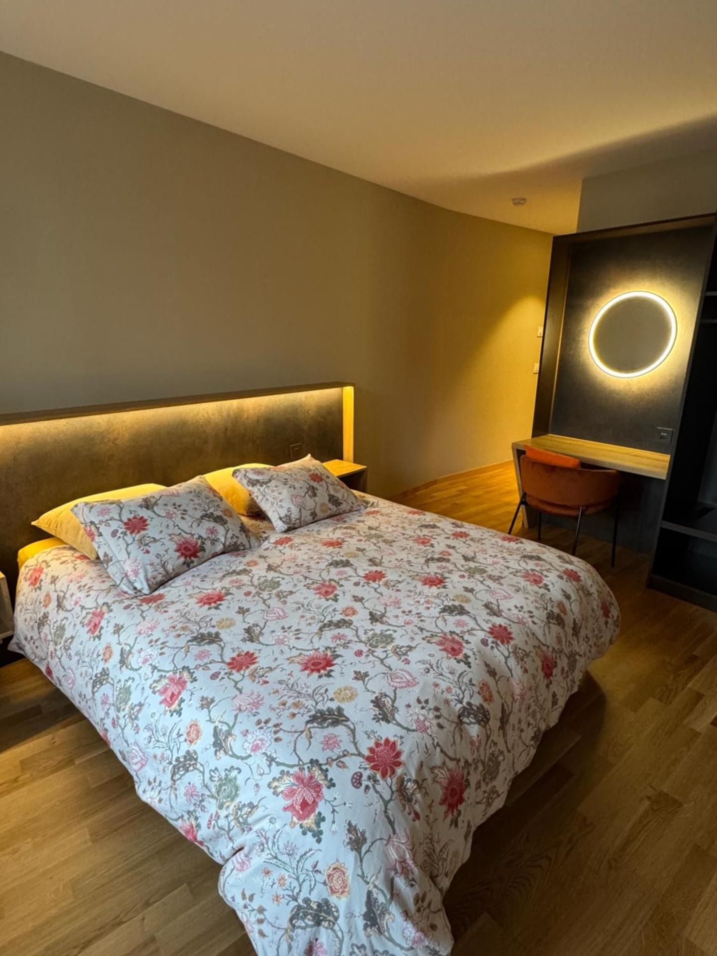 Double Room with Lake View
