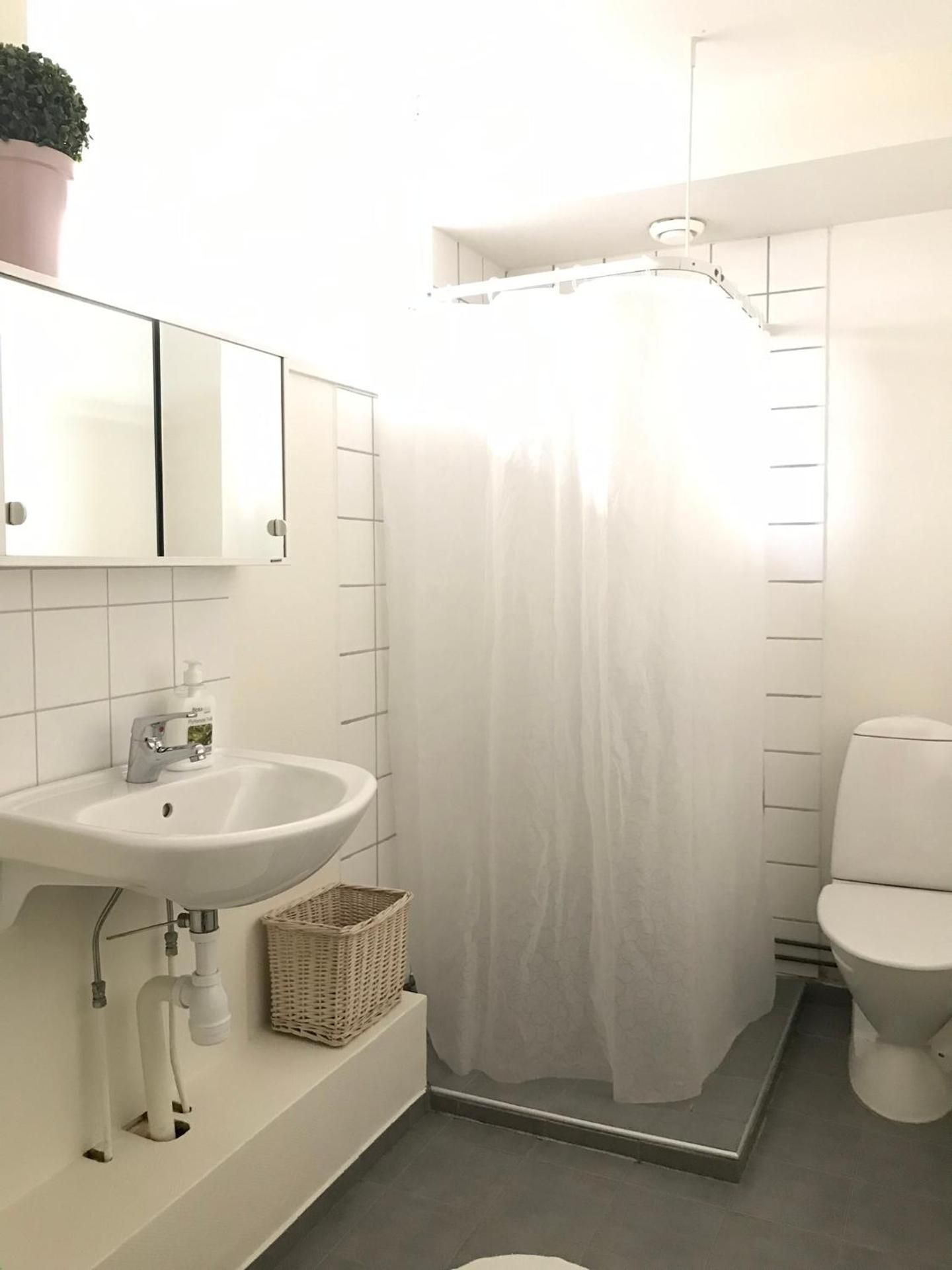 Quadruple Room with Shared Bathroom