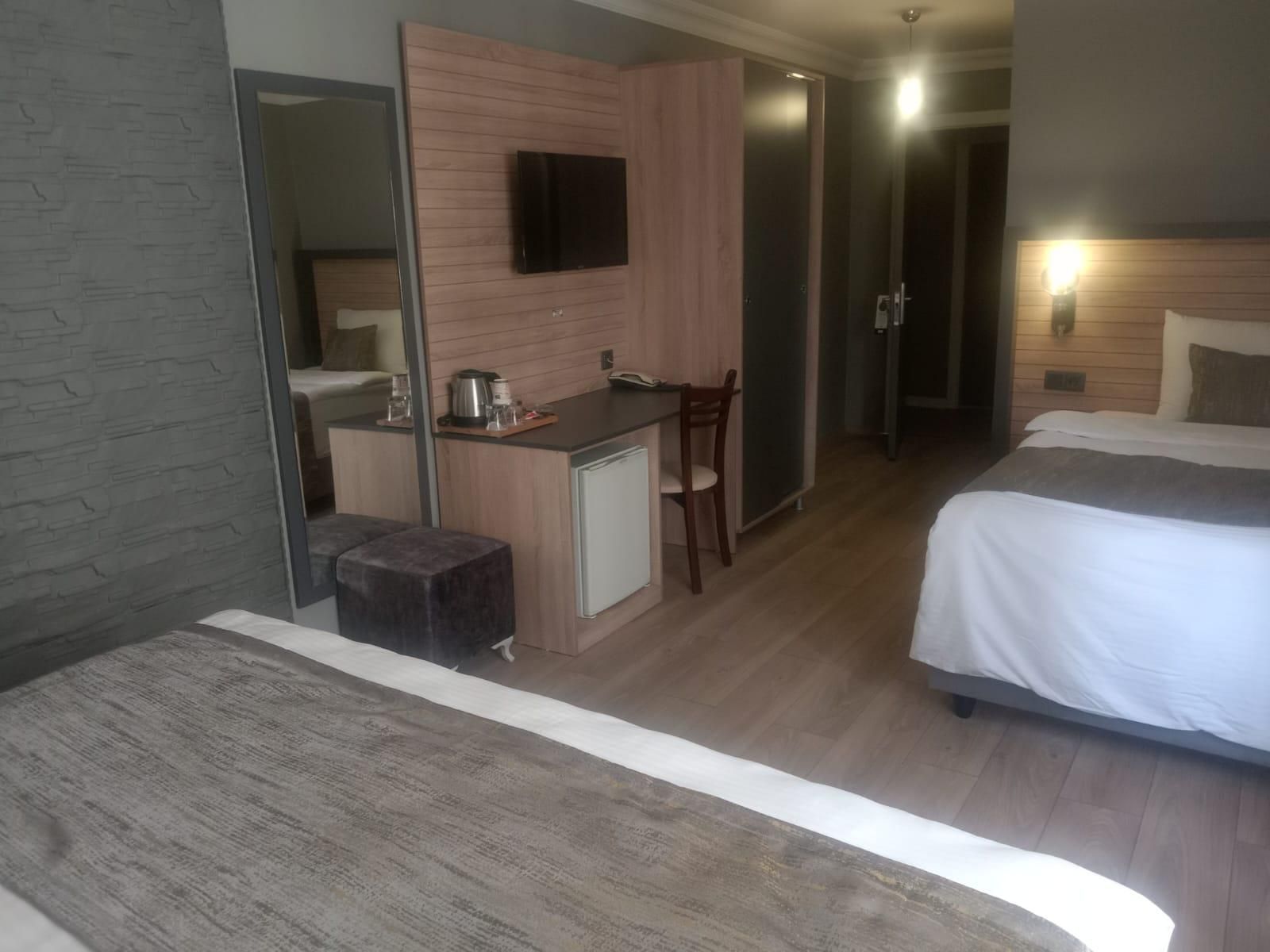 Deluxe Family Triple