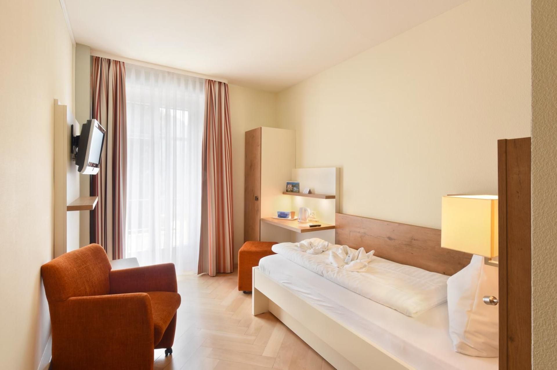 Standard Single Room with Balcony