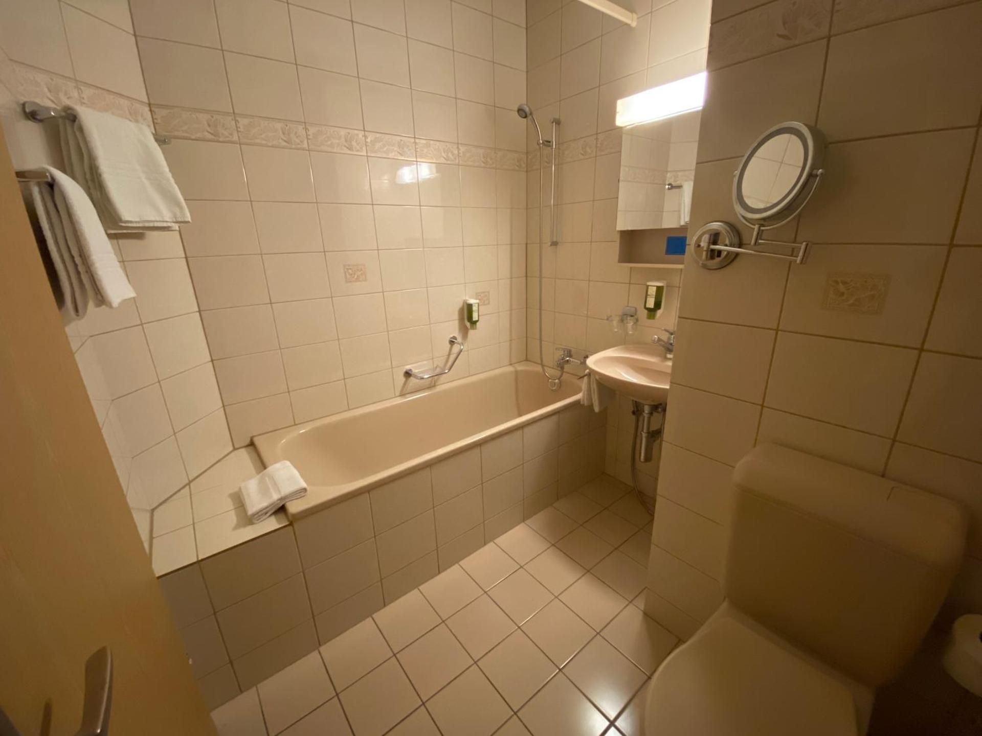 Standard Triple Room with Air Conditioning - Attic