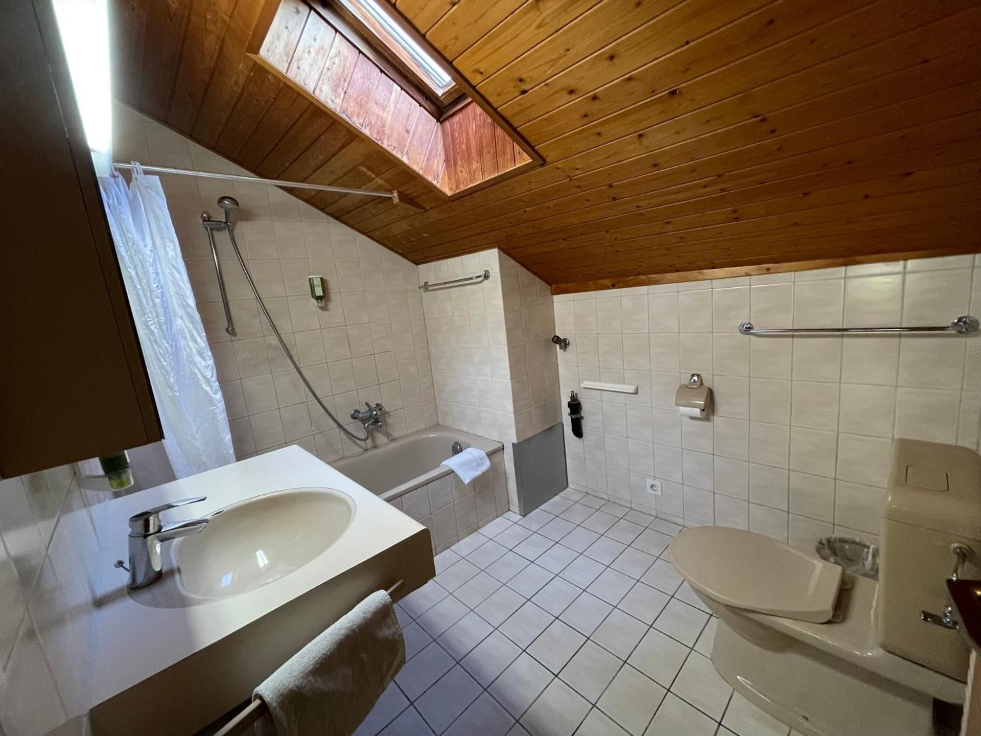 Two-Bedroom Apartment 3rd Floor no Elevator