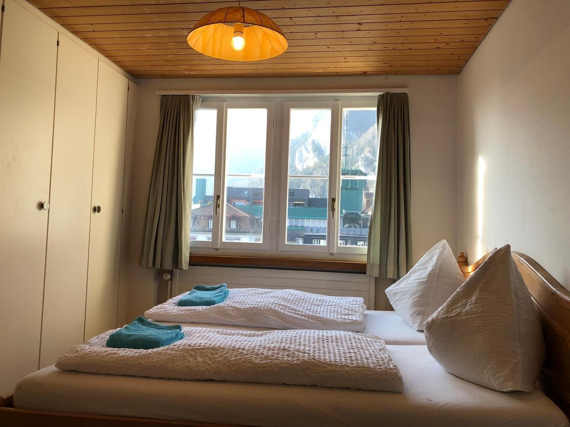 Double Room with Mountain View and Shared Bathroom