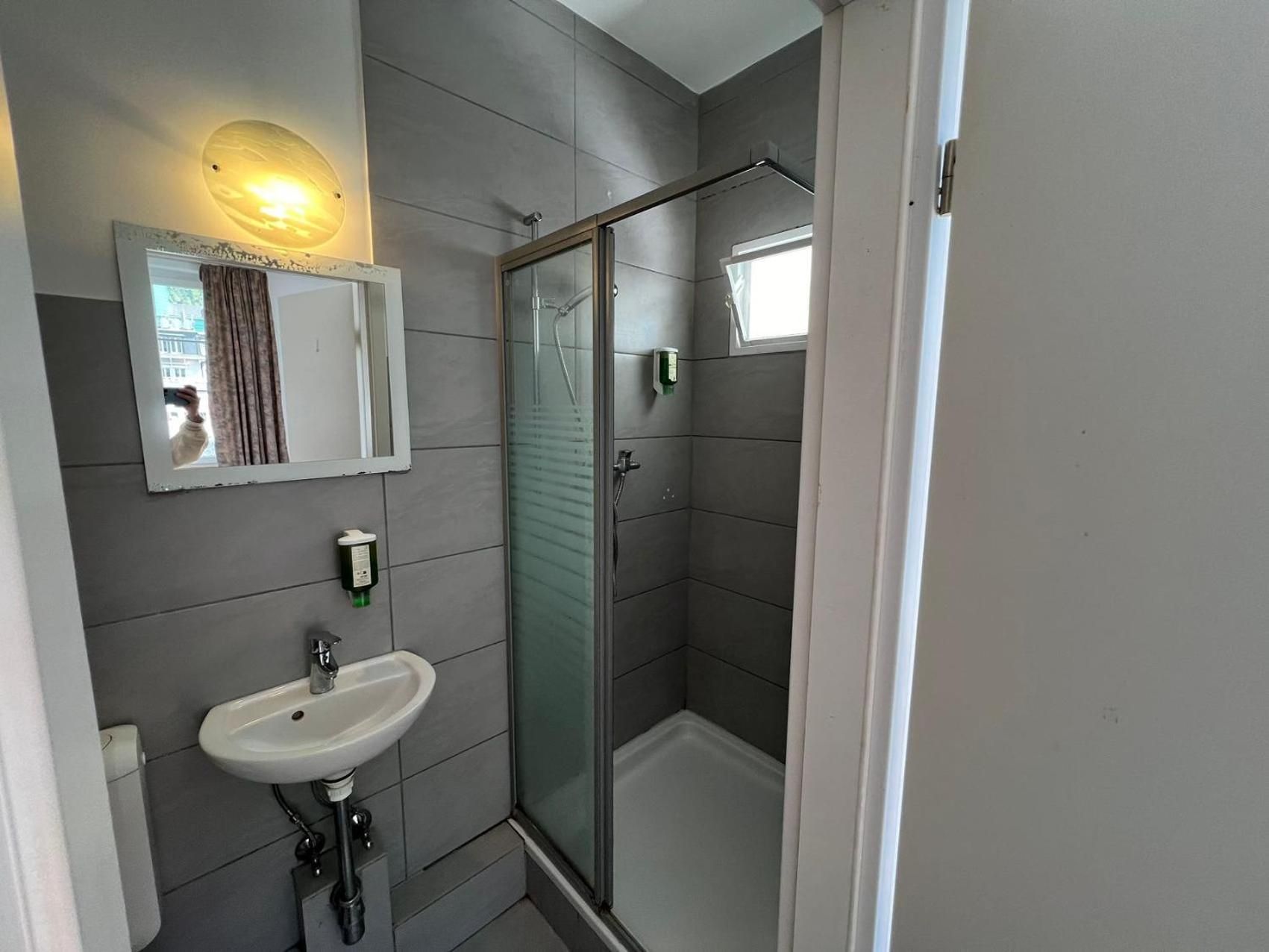 Quadruple Room with Private Bathroom