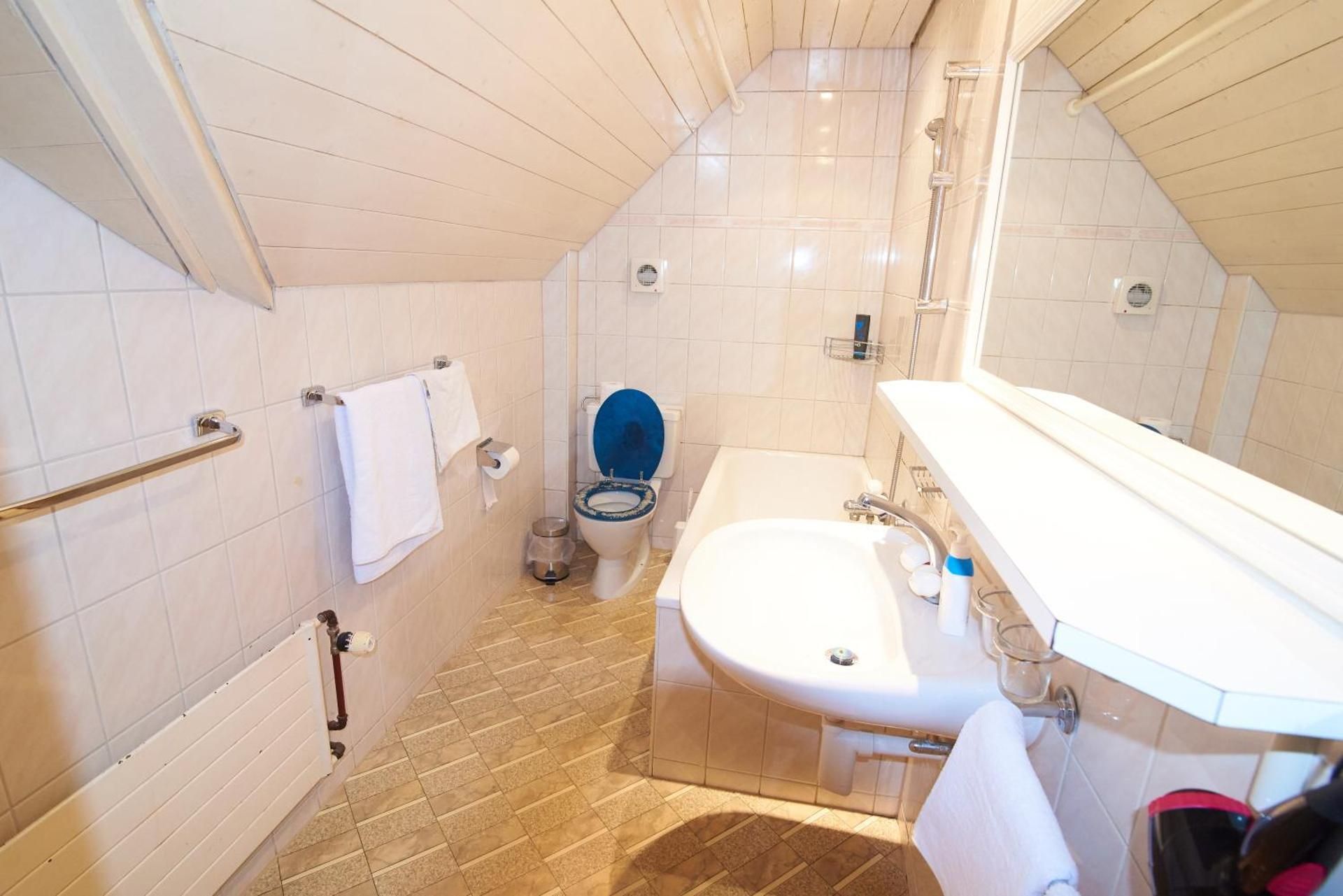 New West Station 7 Superior Apartment 2