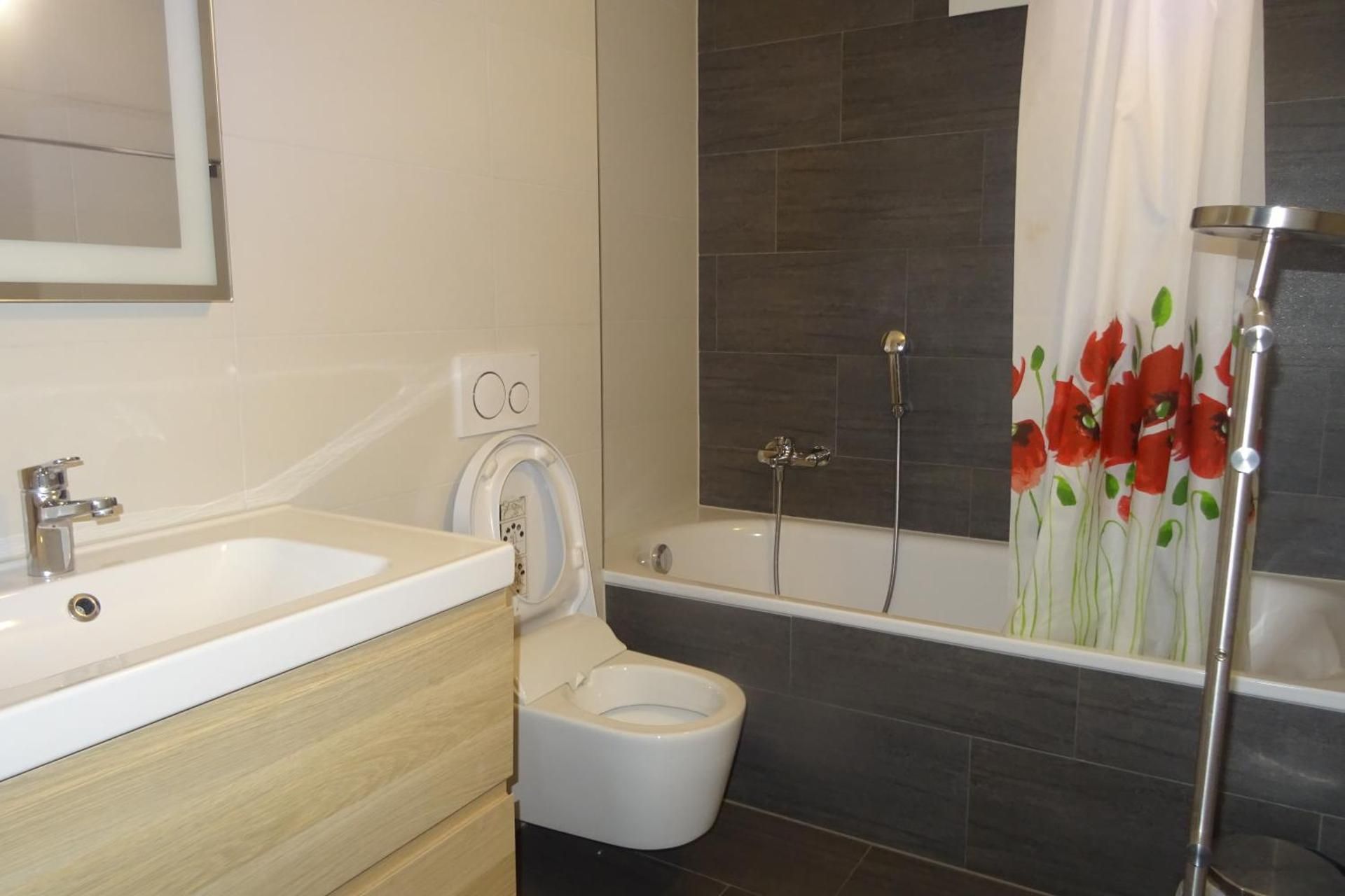 The Golf apartments The Golf 1