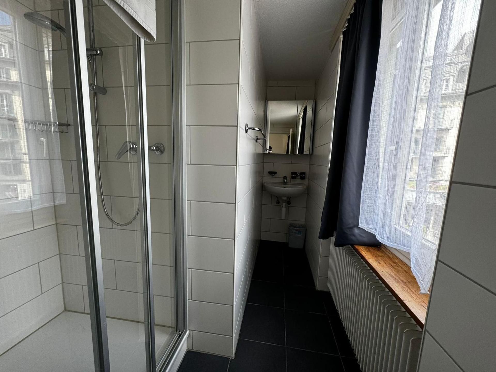 Standard Twin Room with Shared Bathroom
