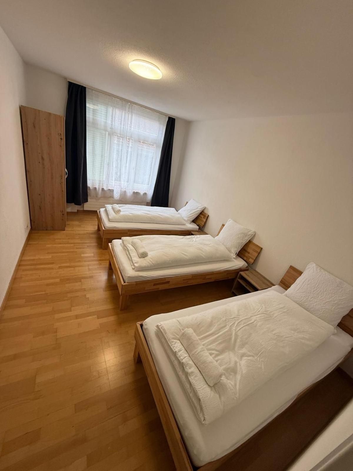 Basic Triple Room with Shared Bathroom
