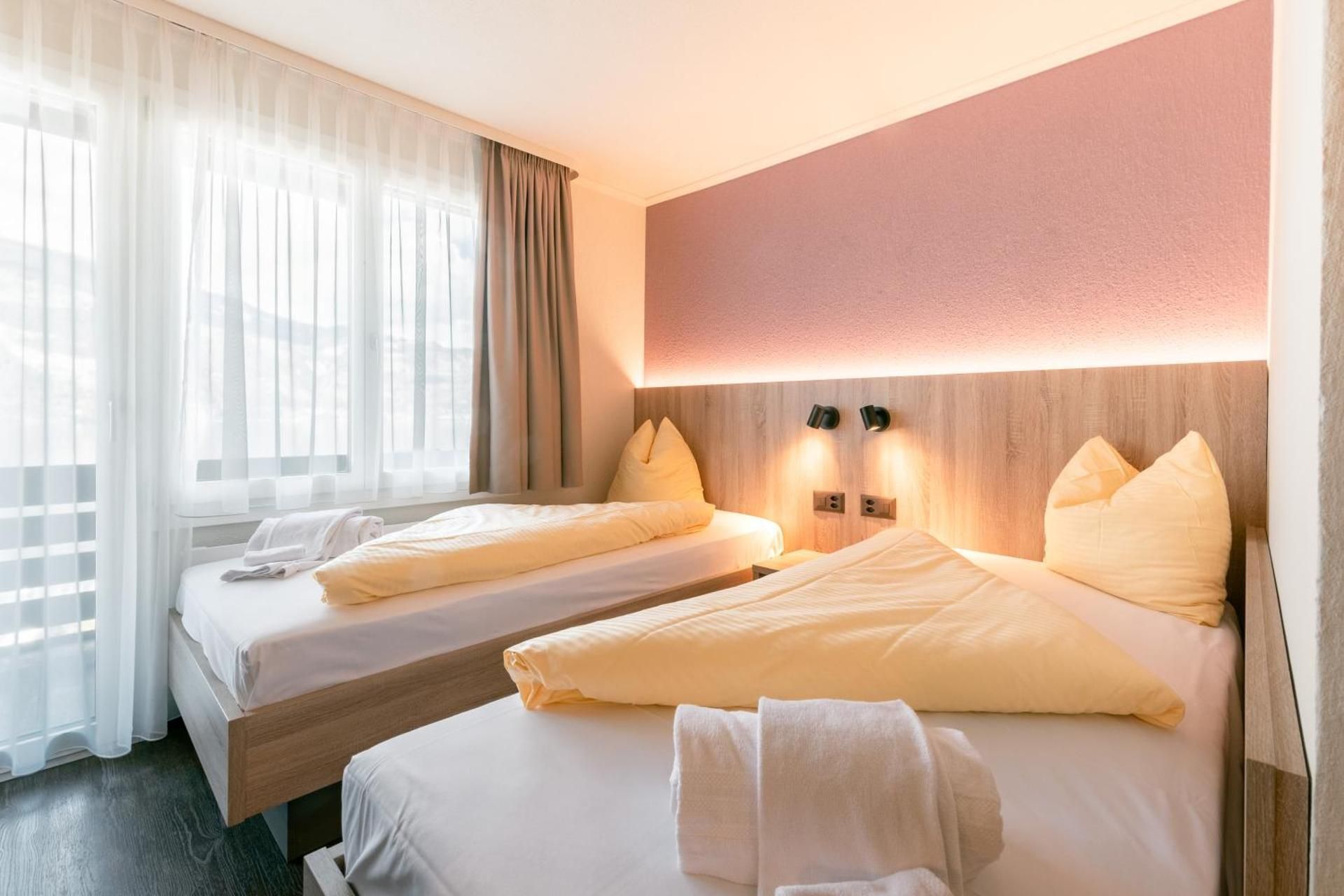 Hotel Kreuz Quadruple Room