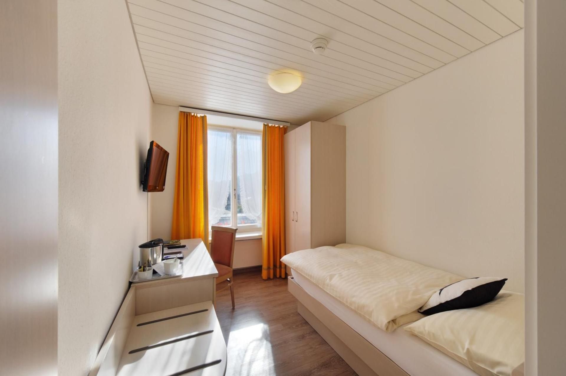 Hotel Beausite Budget Single Room