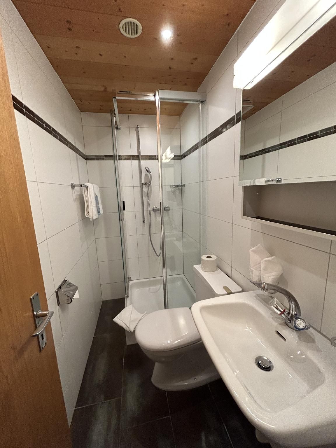 Post Hardermannli Standard Double Room 3