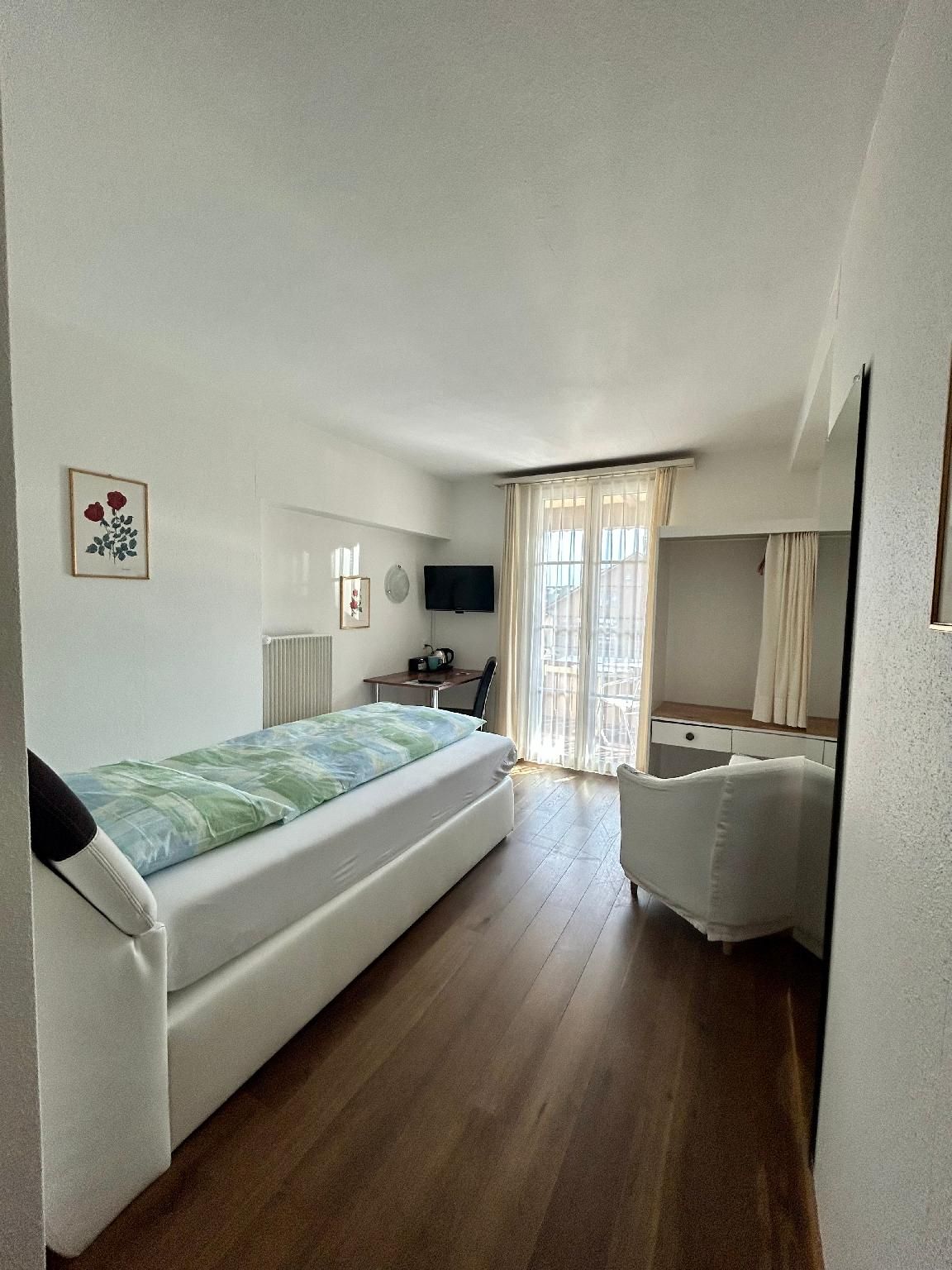 6024184b71b2d2a6f9fcd6f8c9b57979