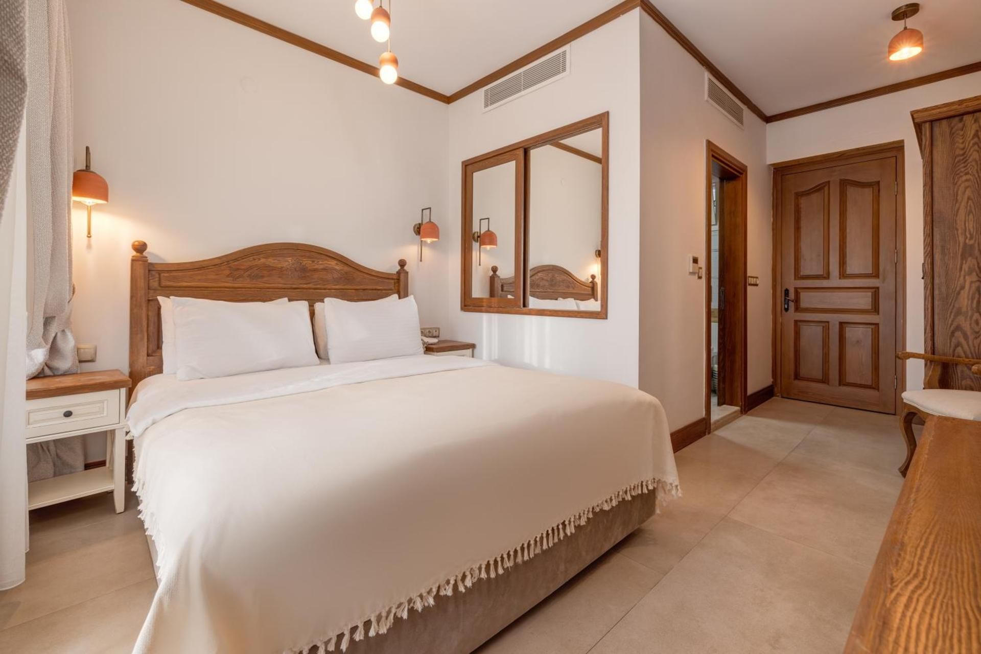 Navalia Otel Double Room with Balcony and Sea View