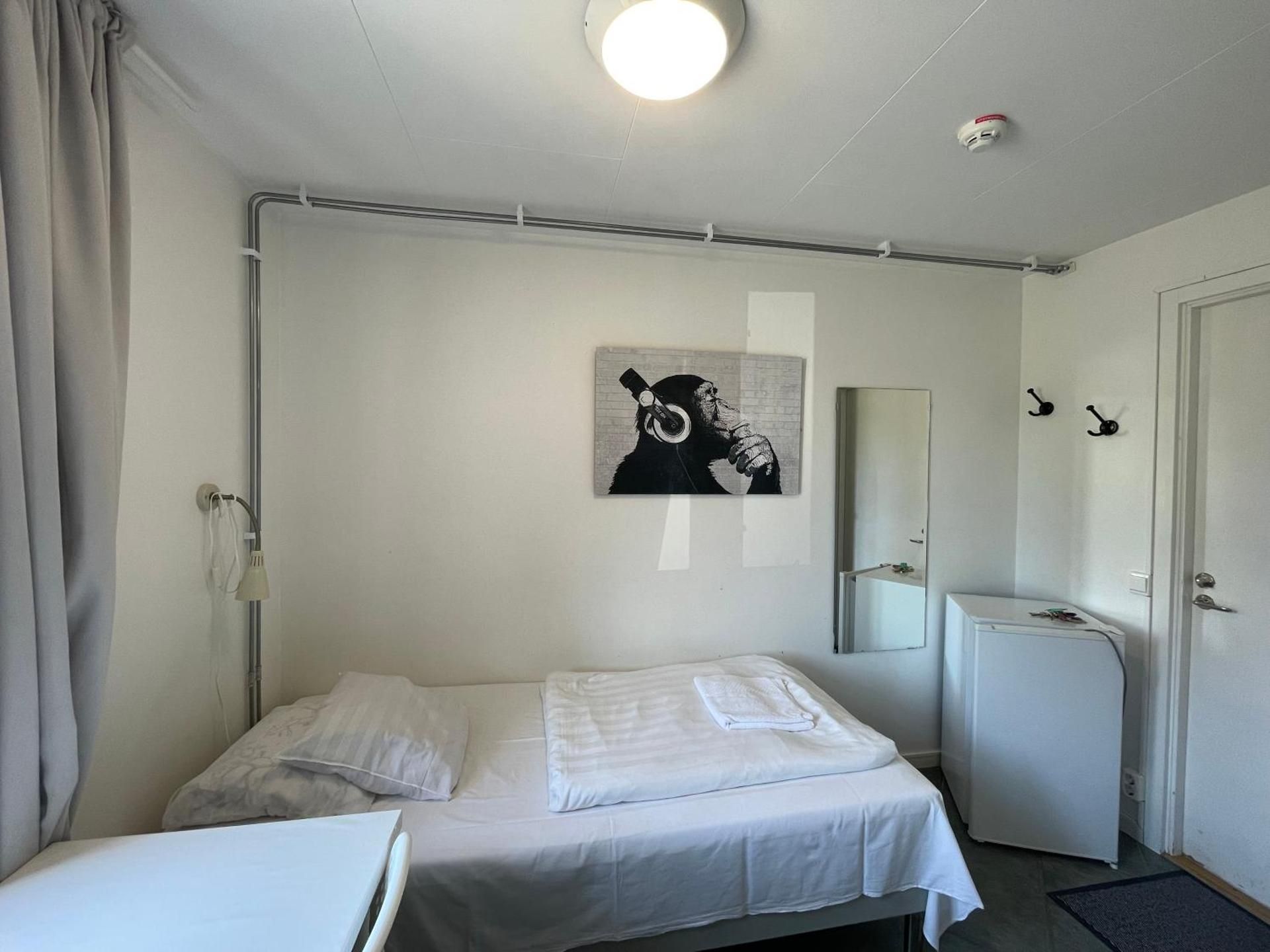 Twin Room with Private Bathroom