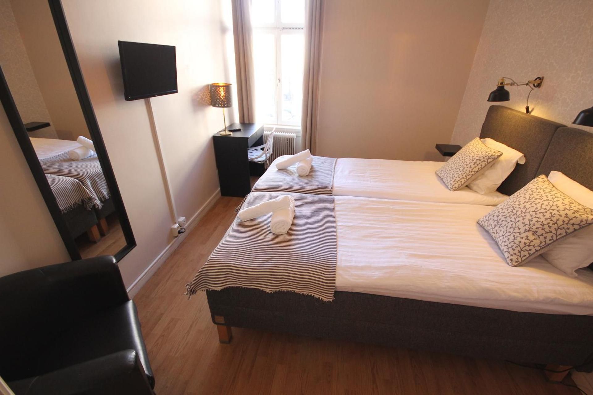 Standard Double Room with Shared Bathroom