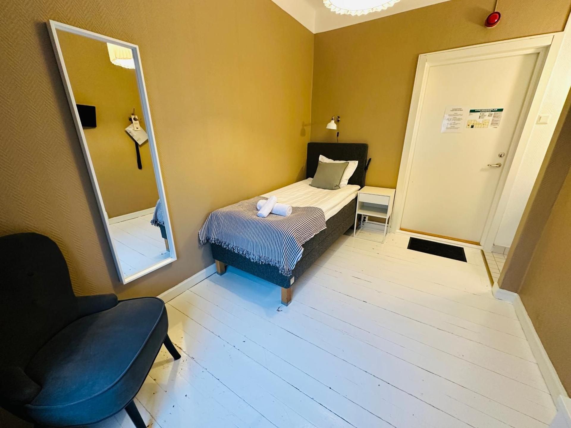 Standard Single Room