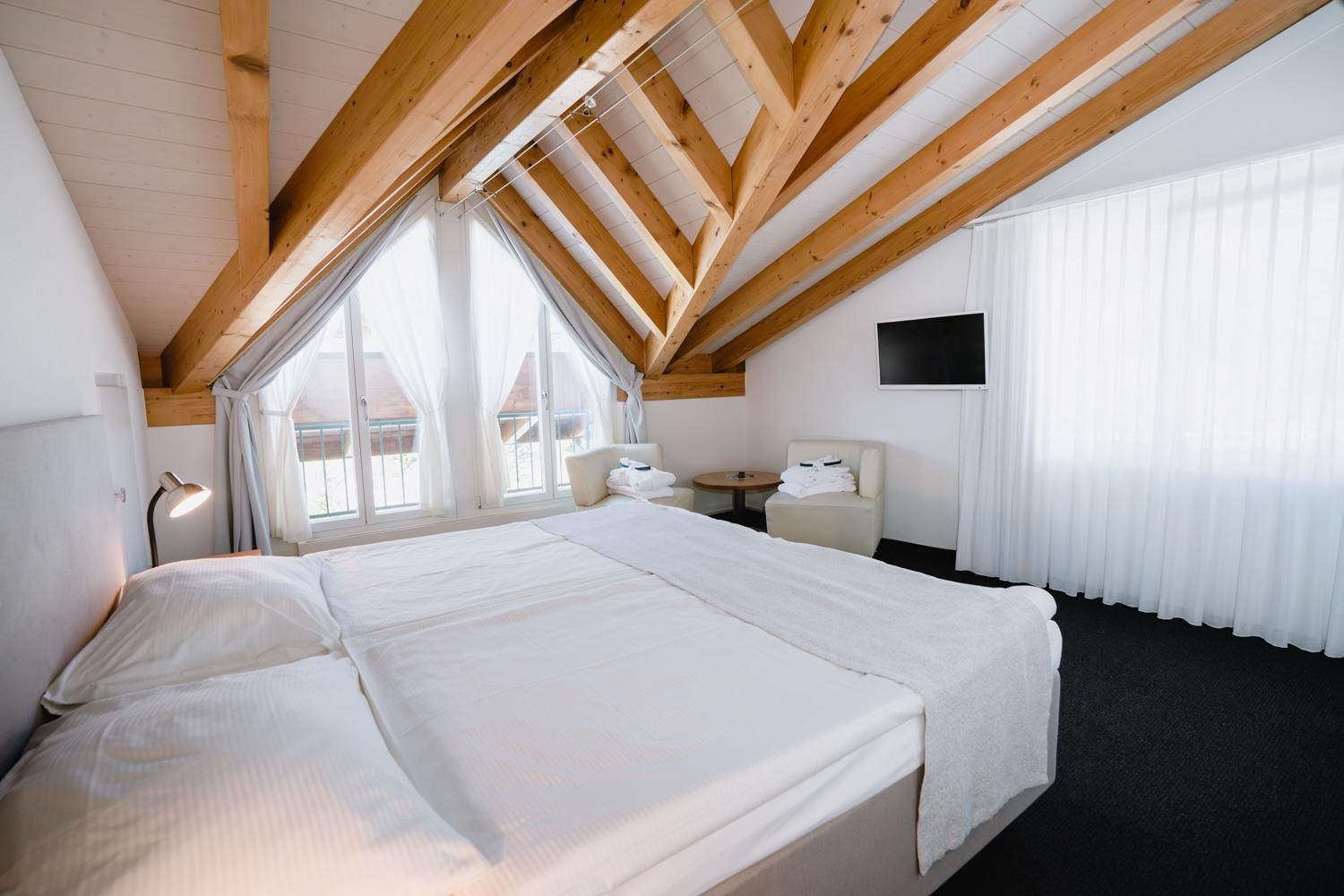 Attic Suite With Lake View - Annex
