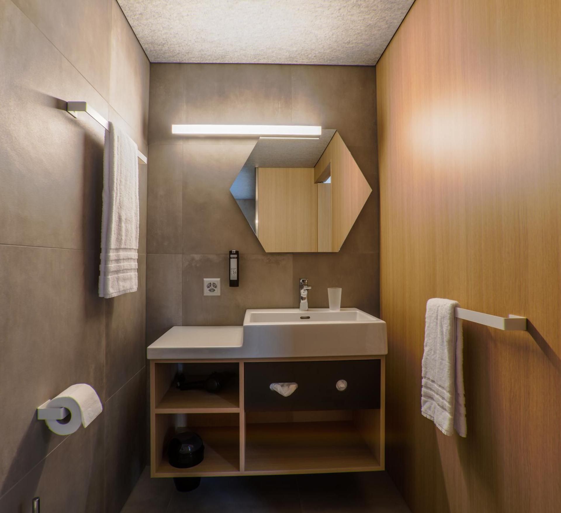 Easy Room