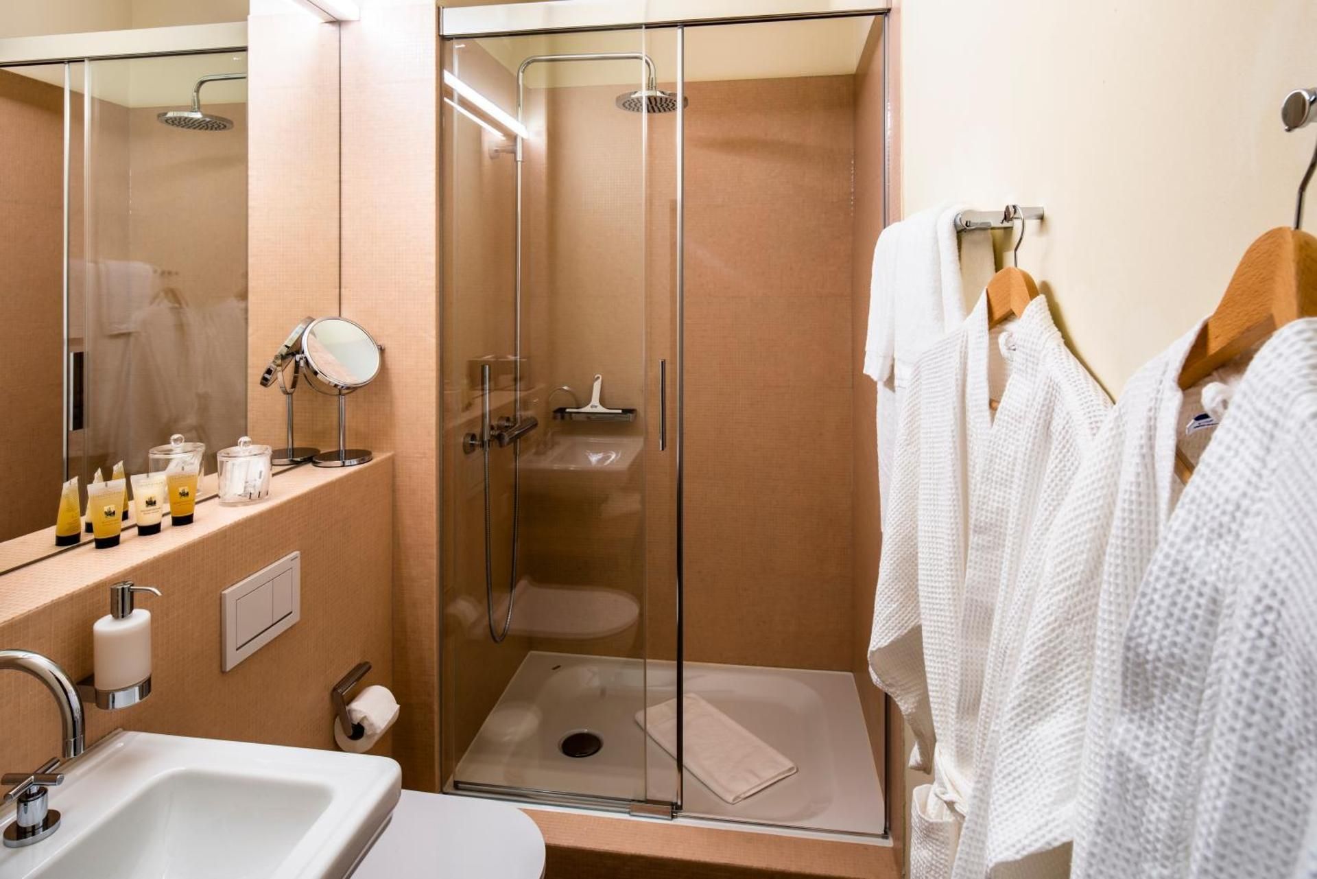 Standard Suite