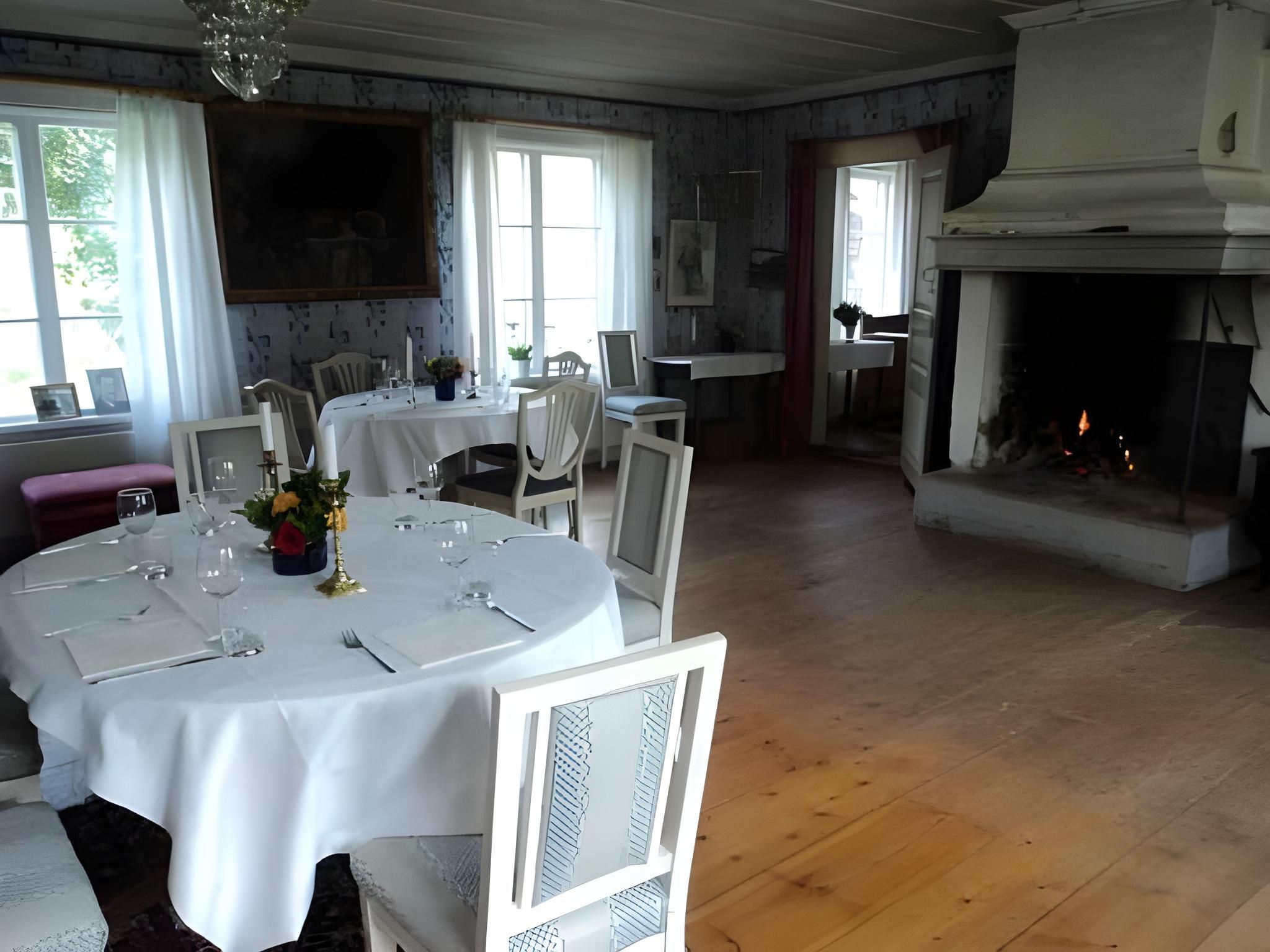Fragsta Halsingegard B&B