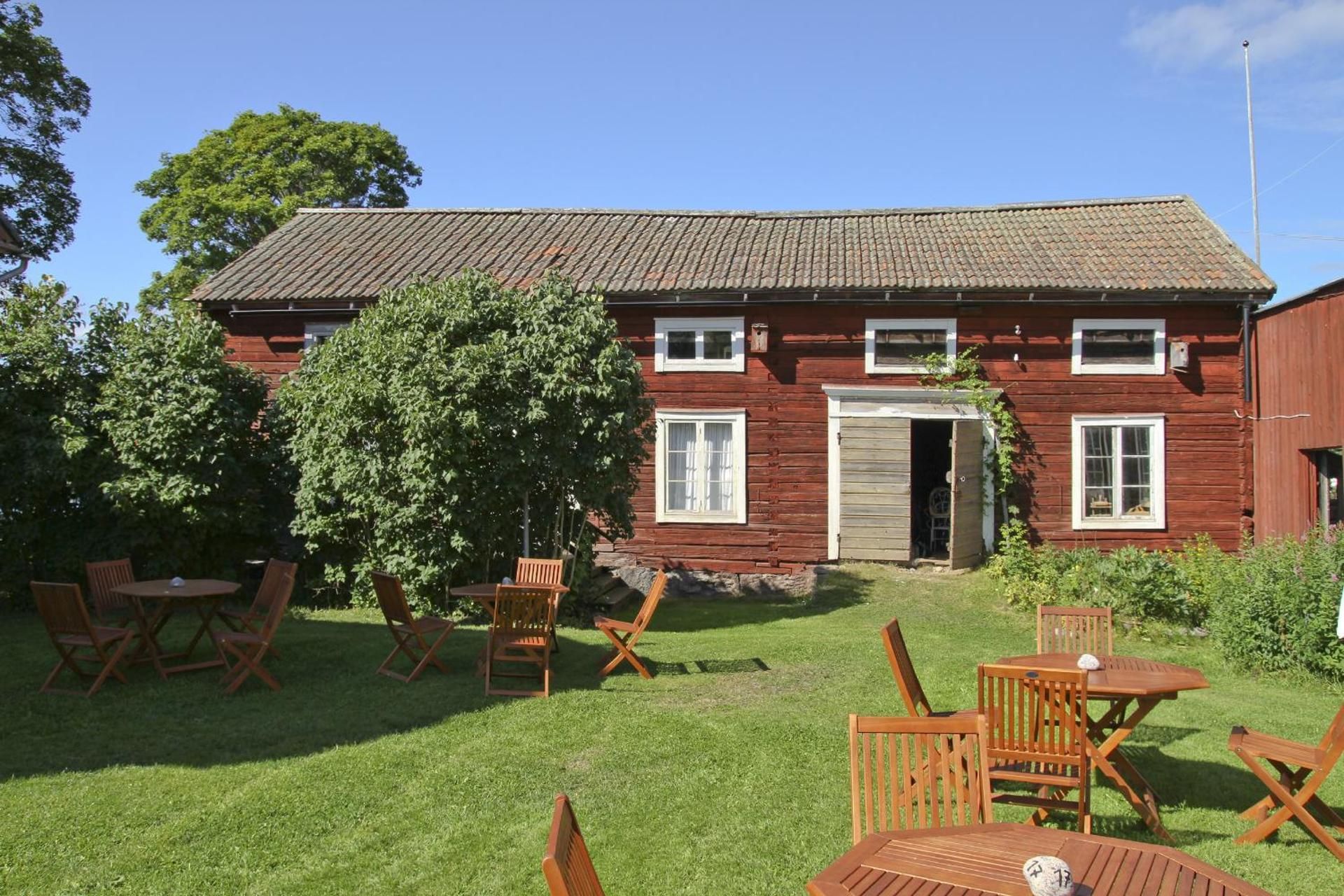 Fragsta Halsingegard B&B