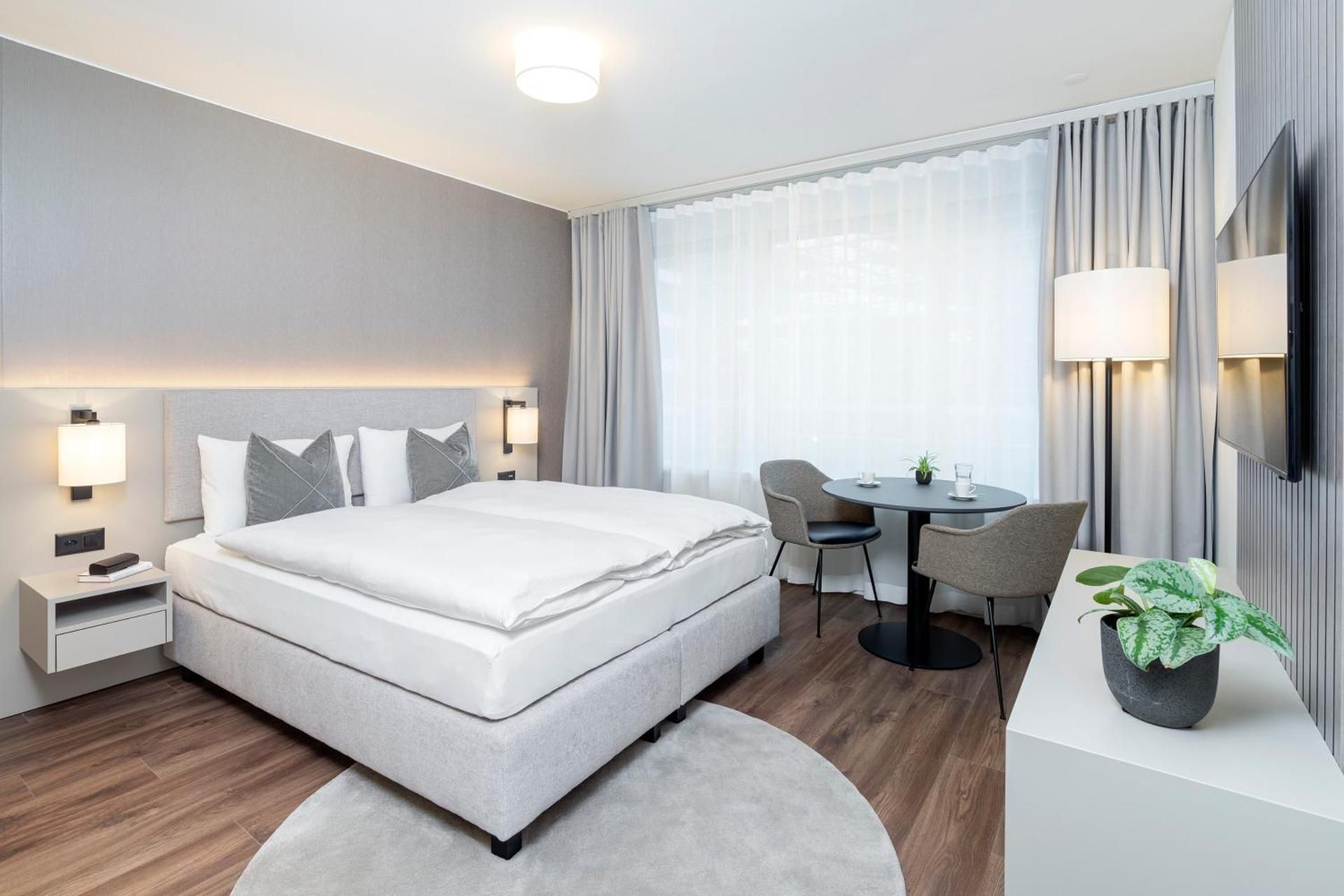 Studio Apartment