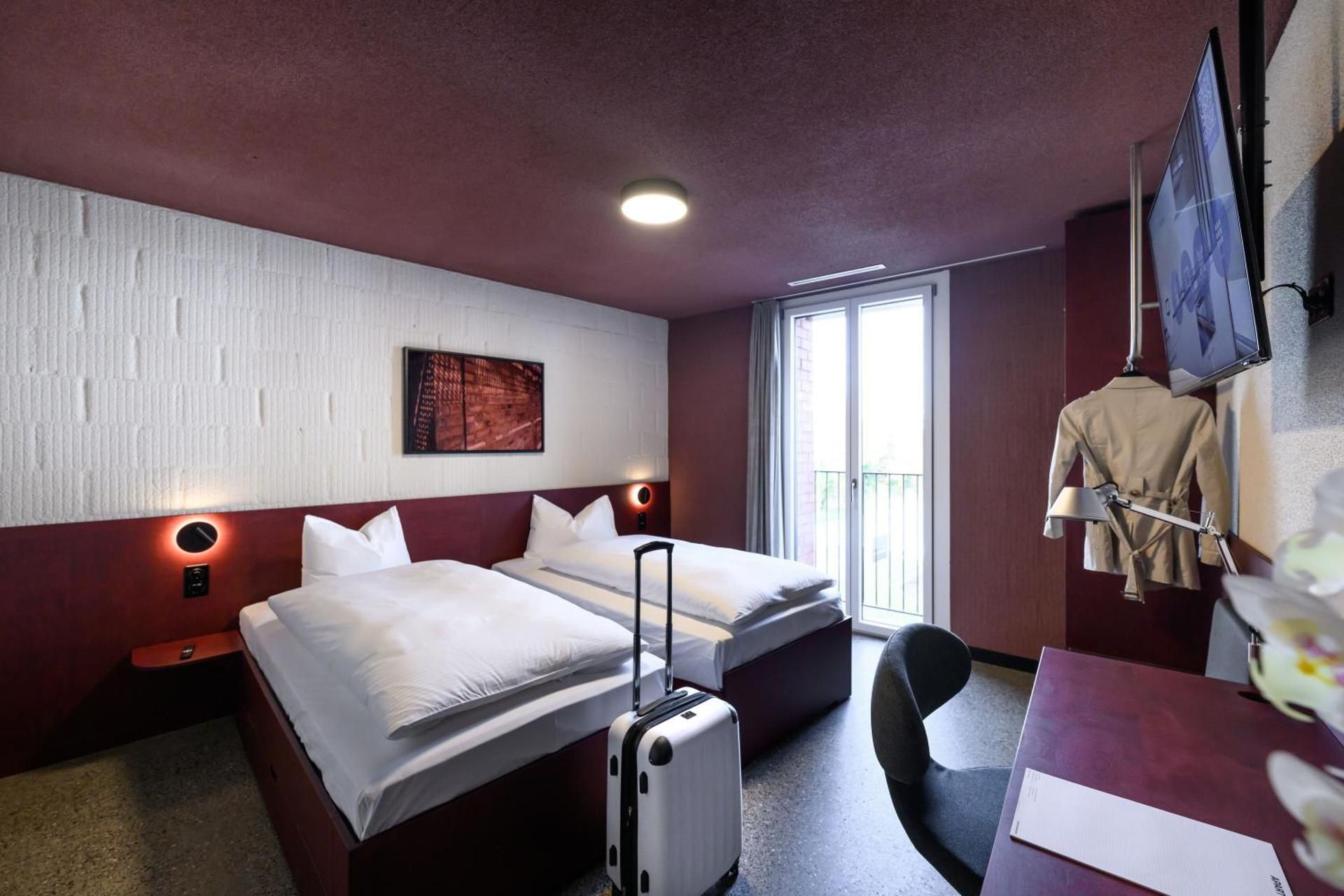 Twin Room with Private Bathroom