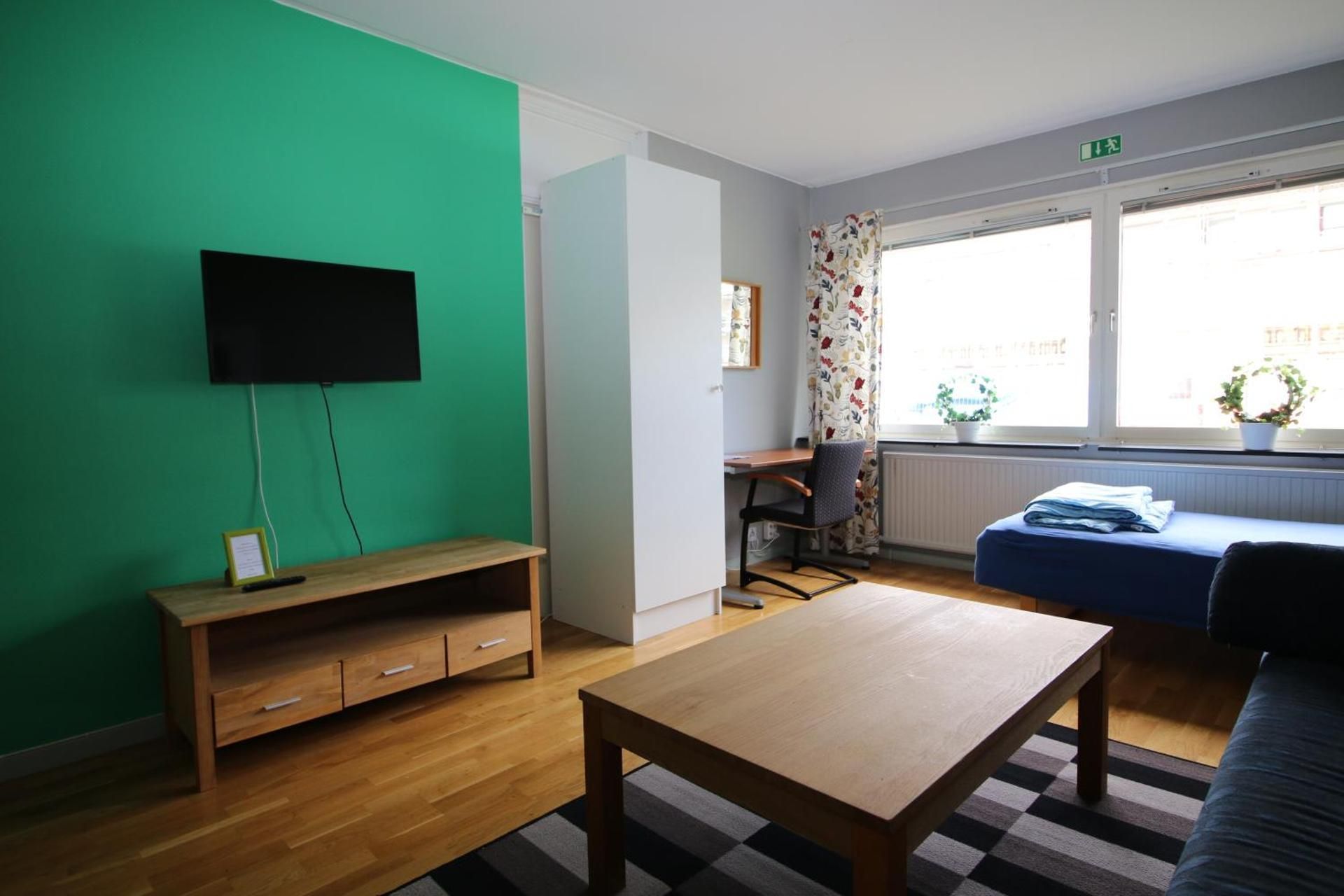 Three-Bedroom Apartment (9 Adults)